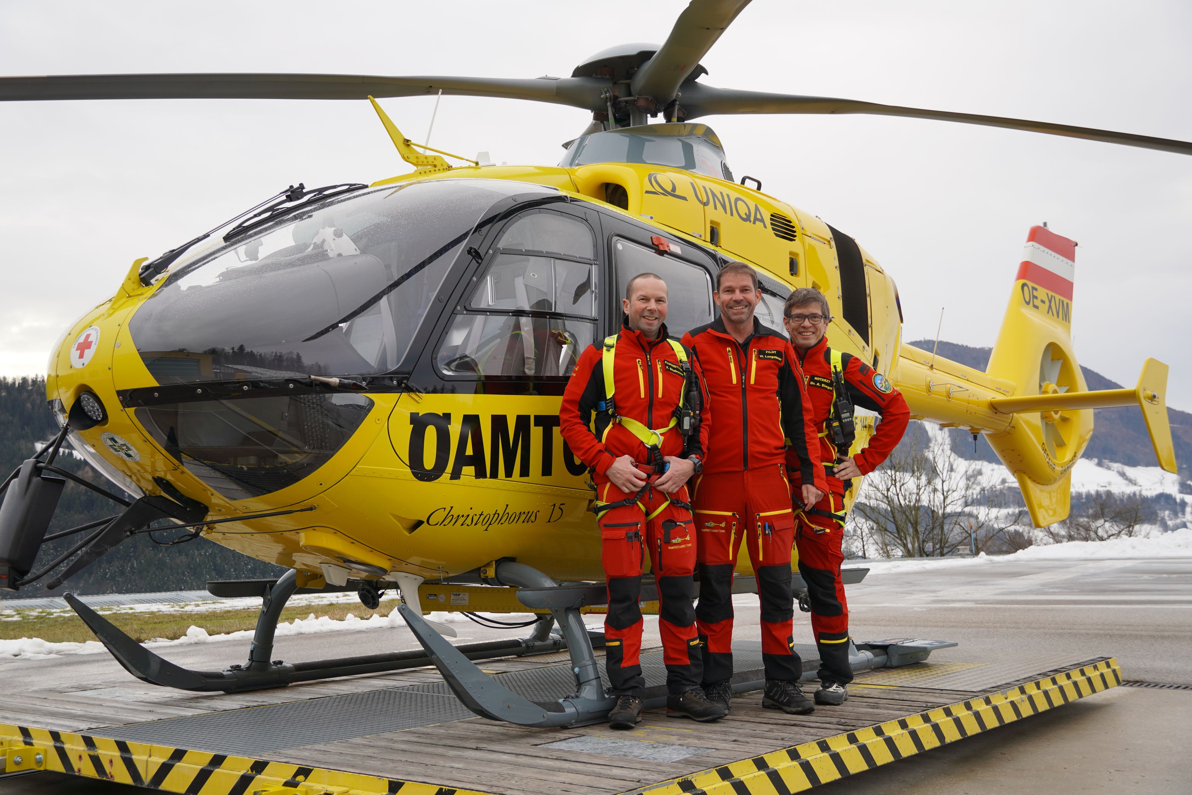 Heli-Crew wünscht frohe Weihnachten