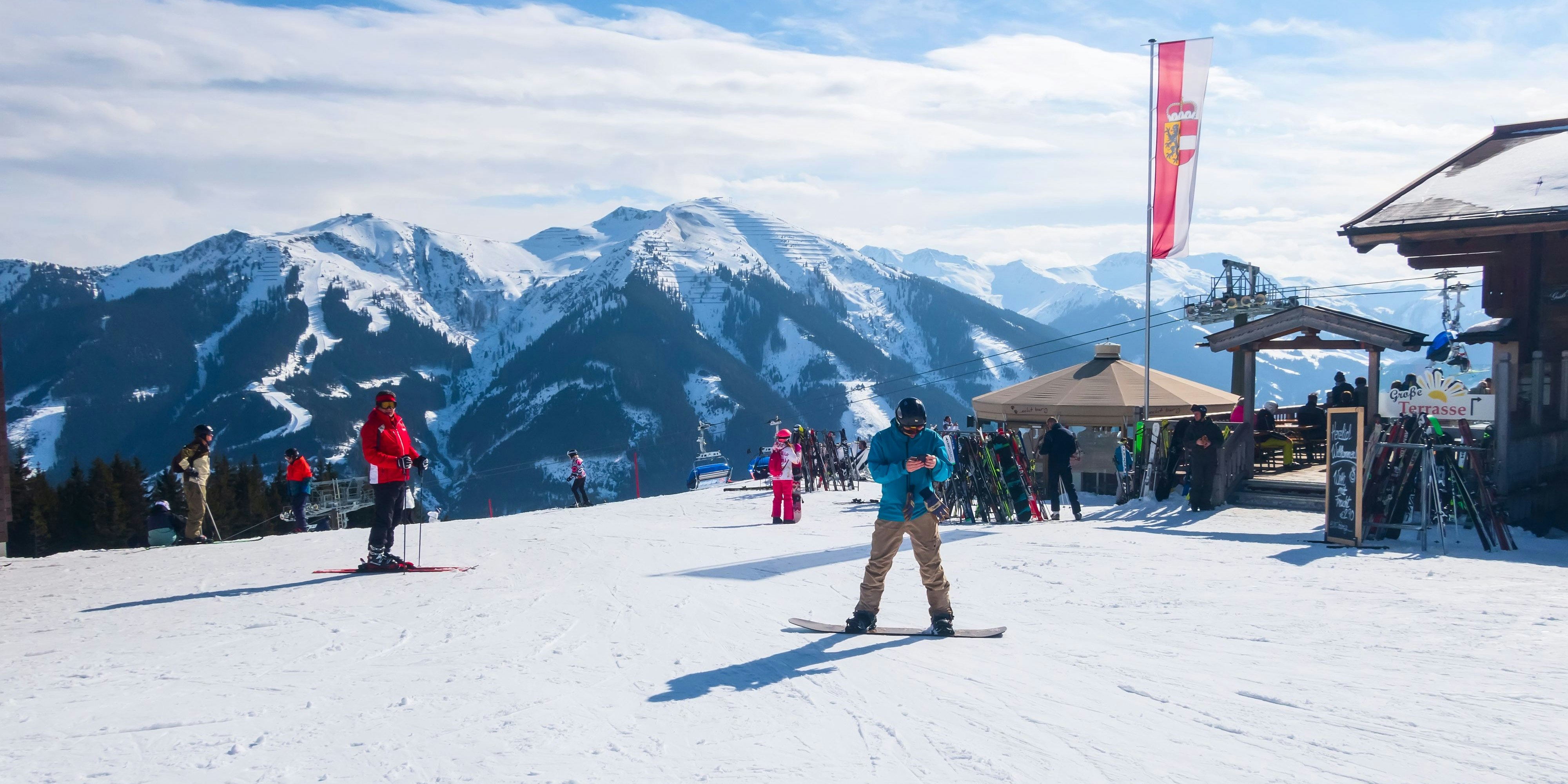 Bei der Polizei meldeten sich mehrere Zeugen des Todesfalls. (Symbolbild)