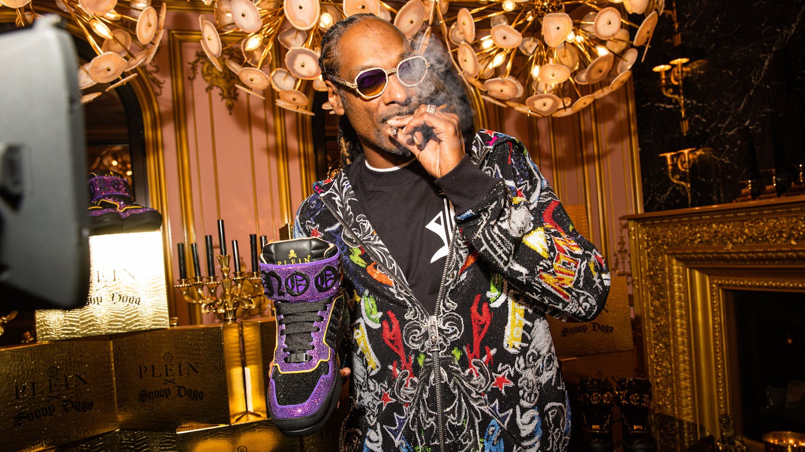 <strong>Snoop Dogg</strong> stellte in Los Angeles gerade seinen mit <strong>Philipp Plein</strong> designten Sneaker vor.