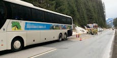 Technischer Defekt legt vollbesetzten Reisebus lahm