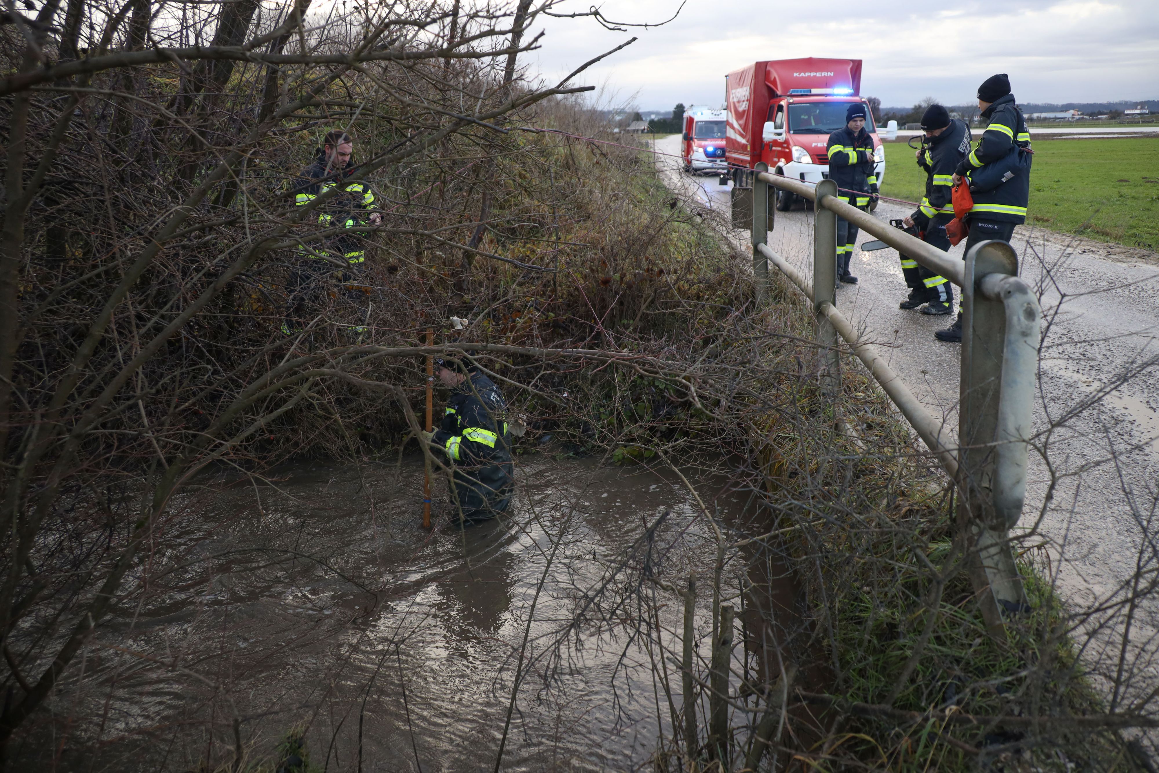 Das Weihnachtstauwetter hat in Teilen Oberösterreichs für Überflutungen gesorgt. Die Feuerwehr musste vielerorts am 24. Dezember ausrücken.
