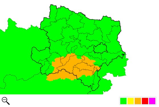 GEWITTER: Im Süden Niederösterreichs und der Steiermark gibt es eine akute Unwetter-Warnung wegen eines Gewitters.
