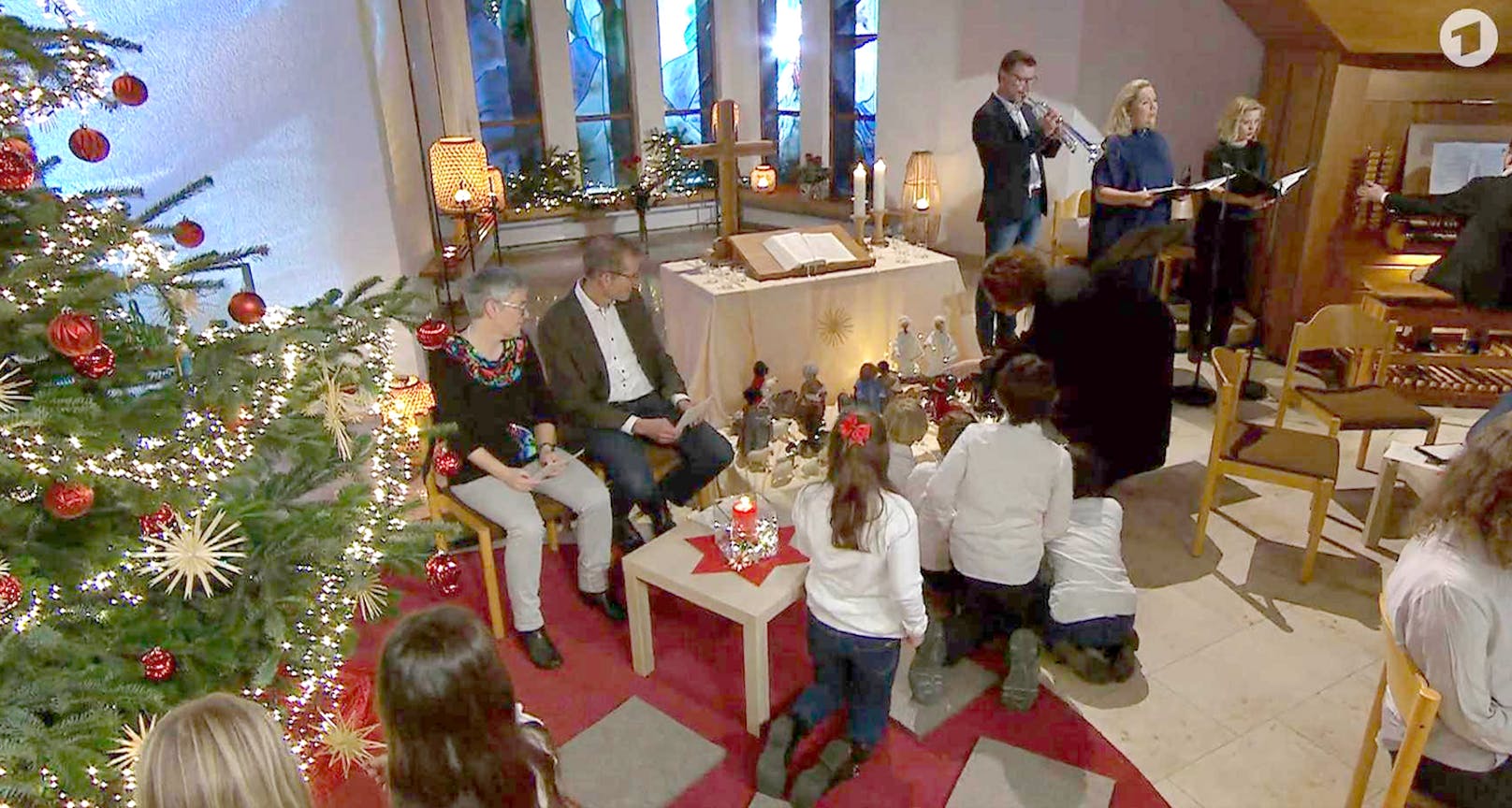 Diese Weihnachtsfeier mit Kindern in der evangelischen Auferstehungskirche in Stuttgart…