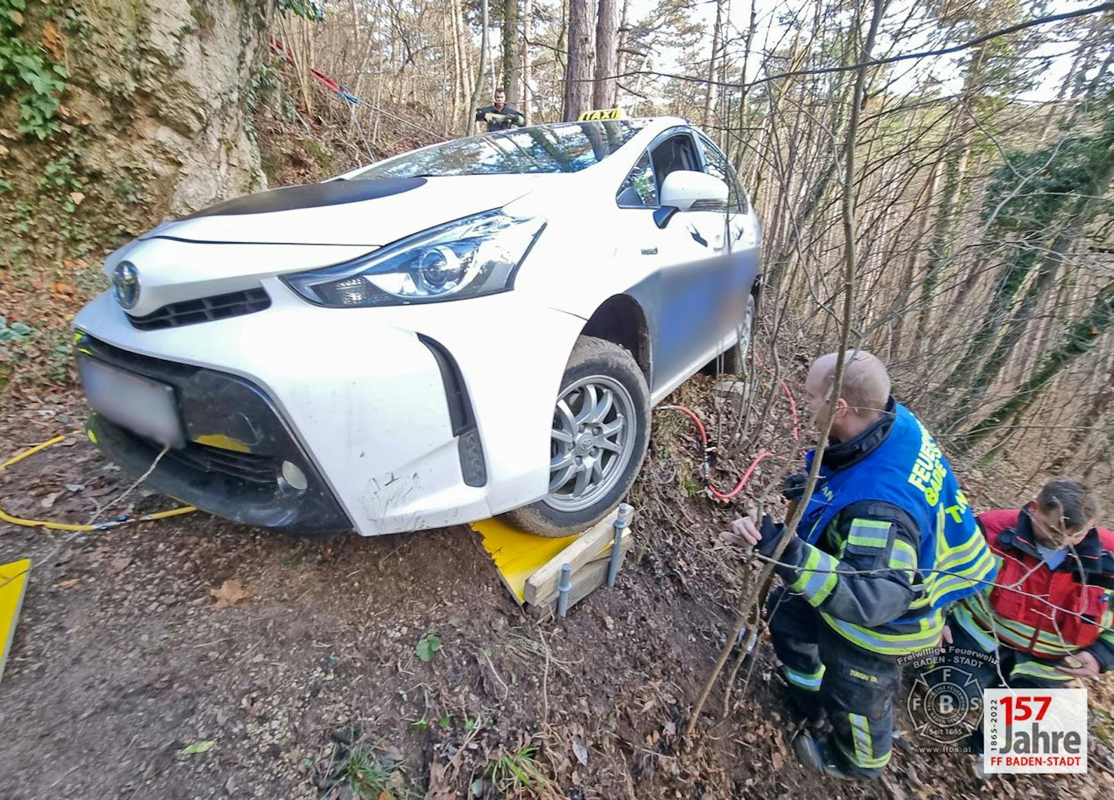 Ein Taxifahrer verirrte sich auf einem Wanderweg im Kurpark.