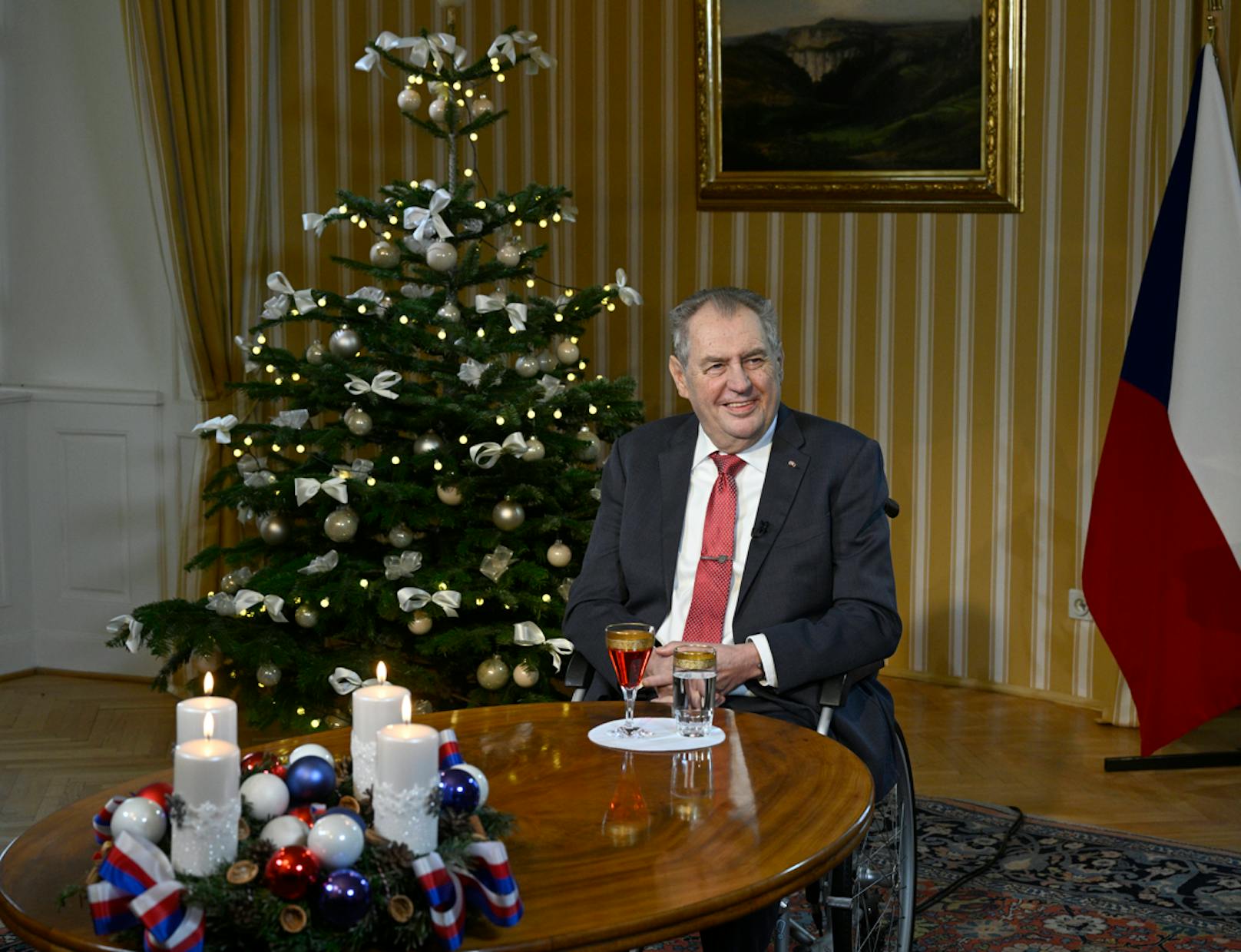 Tschechiens Präsident Milos Zeman am Montag den 26.12 2022, während seiner alljährlichen Weihnachtsansprache.