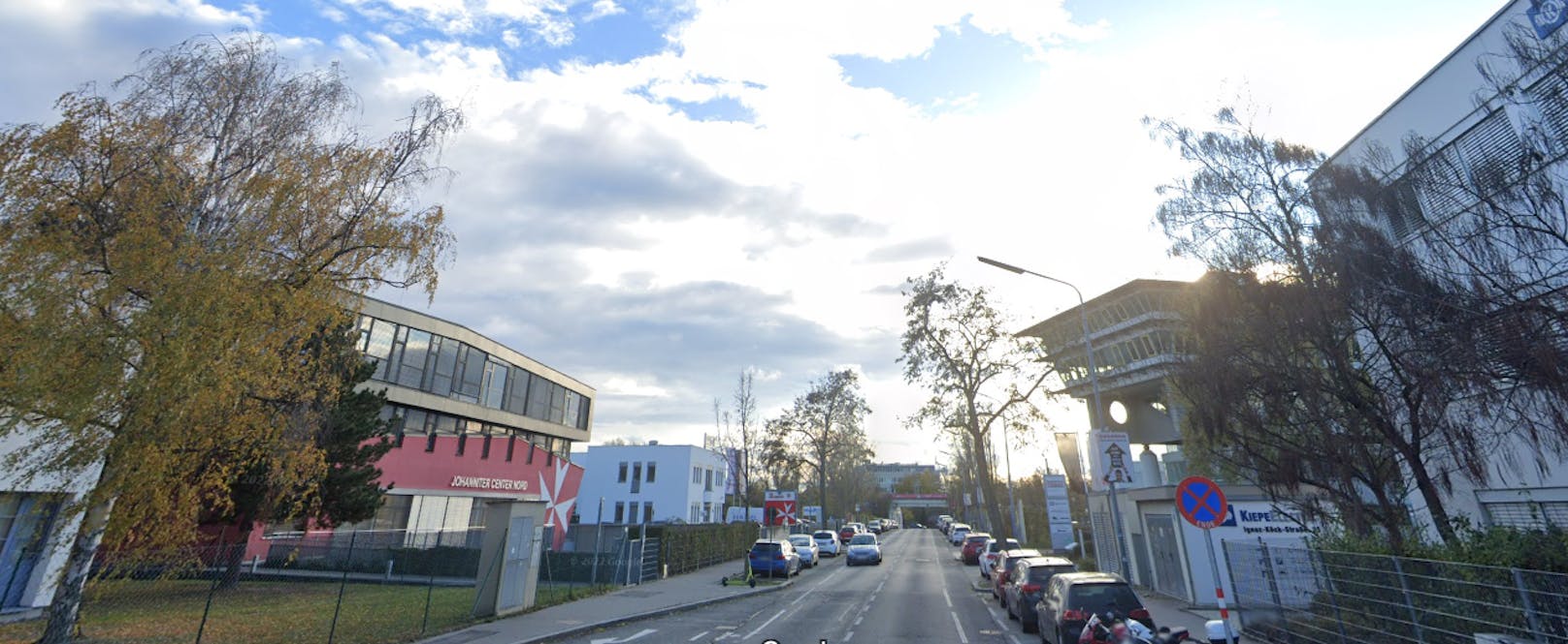 BMW rammte Radlerin: "48er" stoppten Lenker in Wien