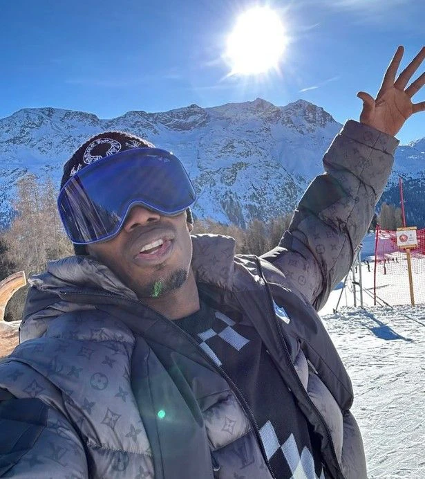 Superstar Paul Pogba erregt mit einem Ski-Foto die Gemüter.