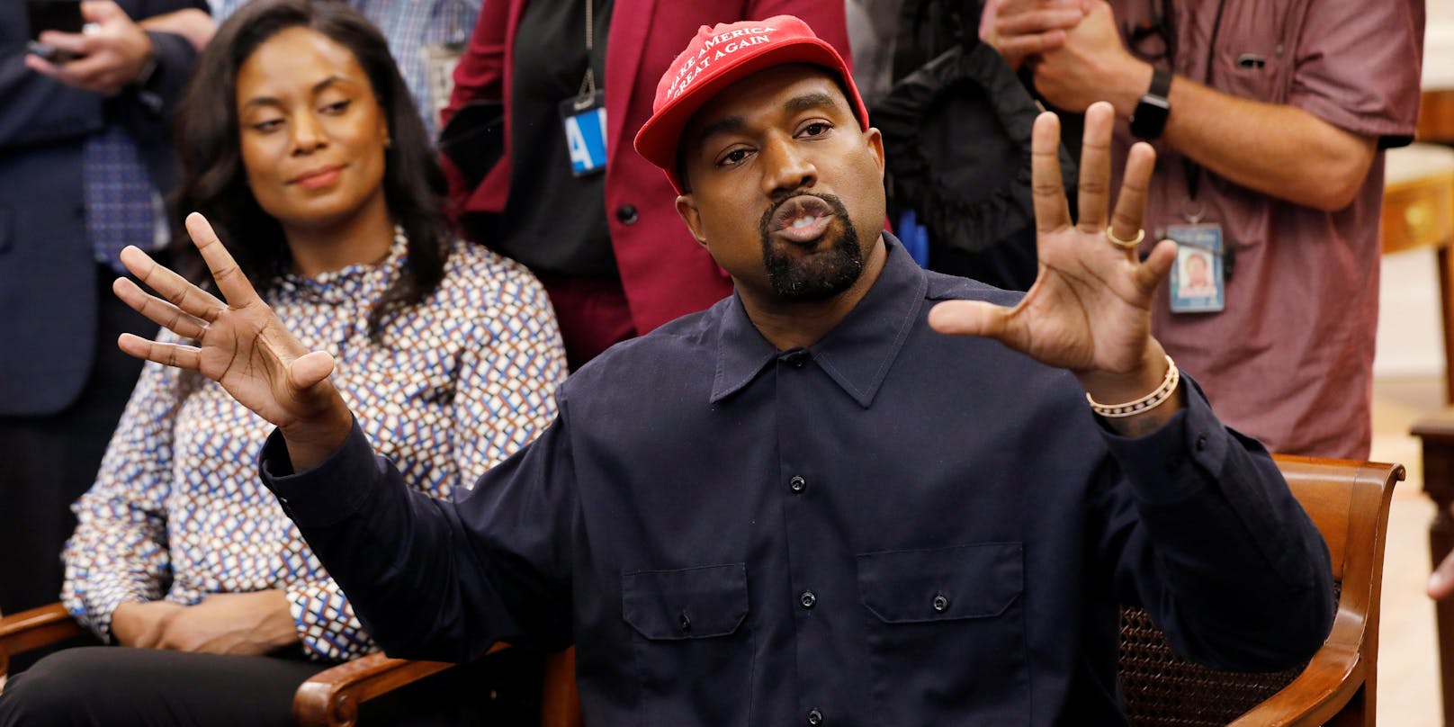 Rapper Kanye West erhält die Rechnung für seine Hassrede gegen das Judentum.