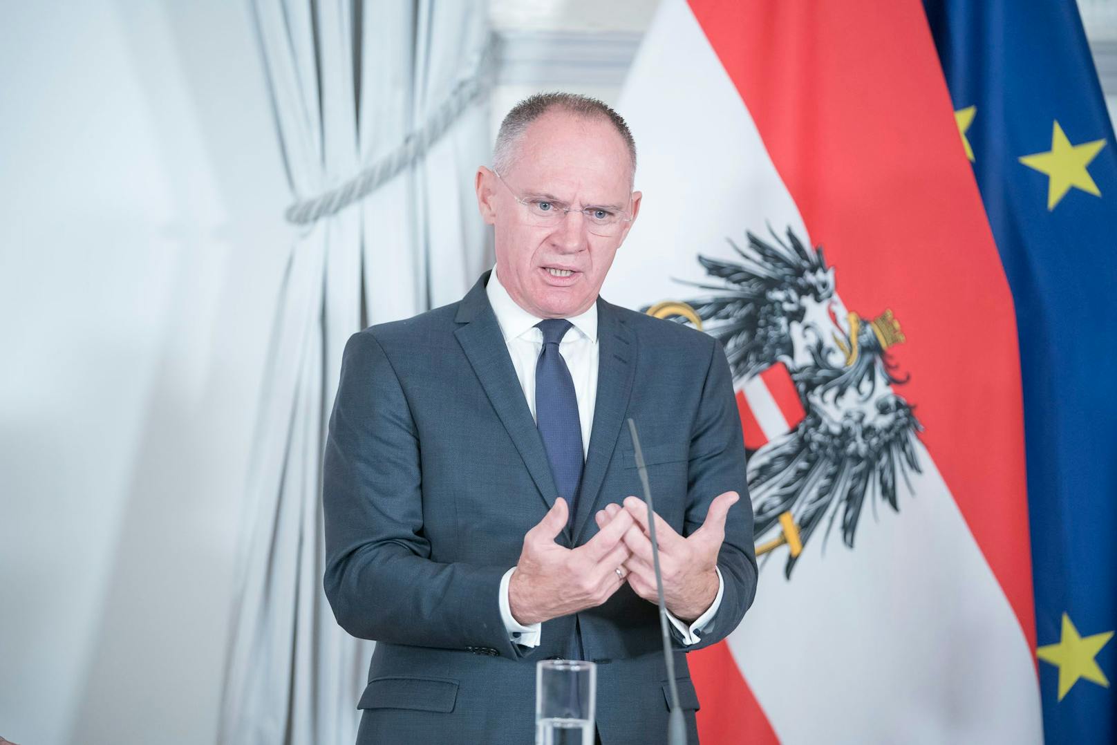 Will das "Handlungsfeld der Schleppermafia" einschränken: Innenminister Gerhard Karner (ÖVP).