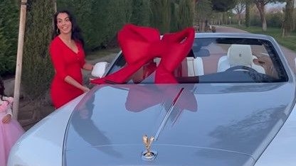 Georgina Rodriguez mit dem extravaganten Weihnachtsgeschenk für ihren Cristiano.