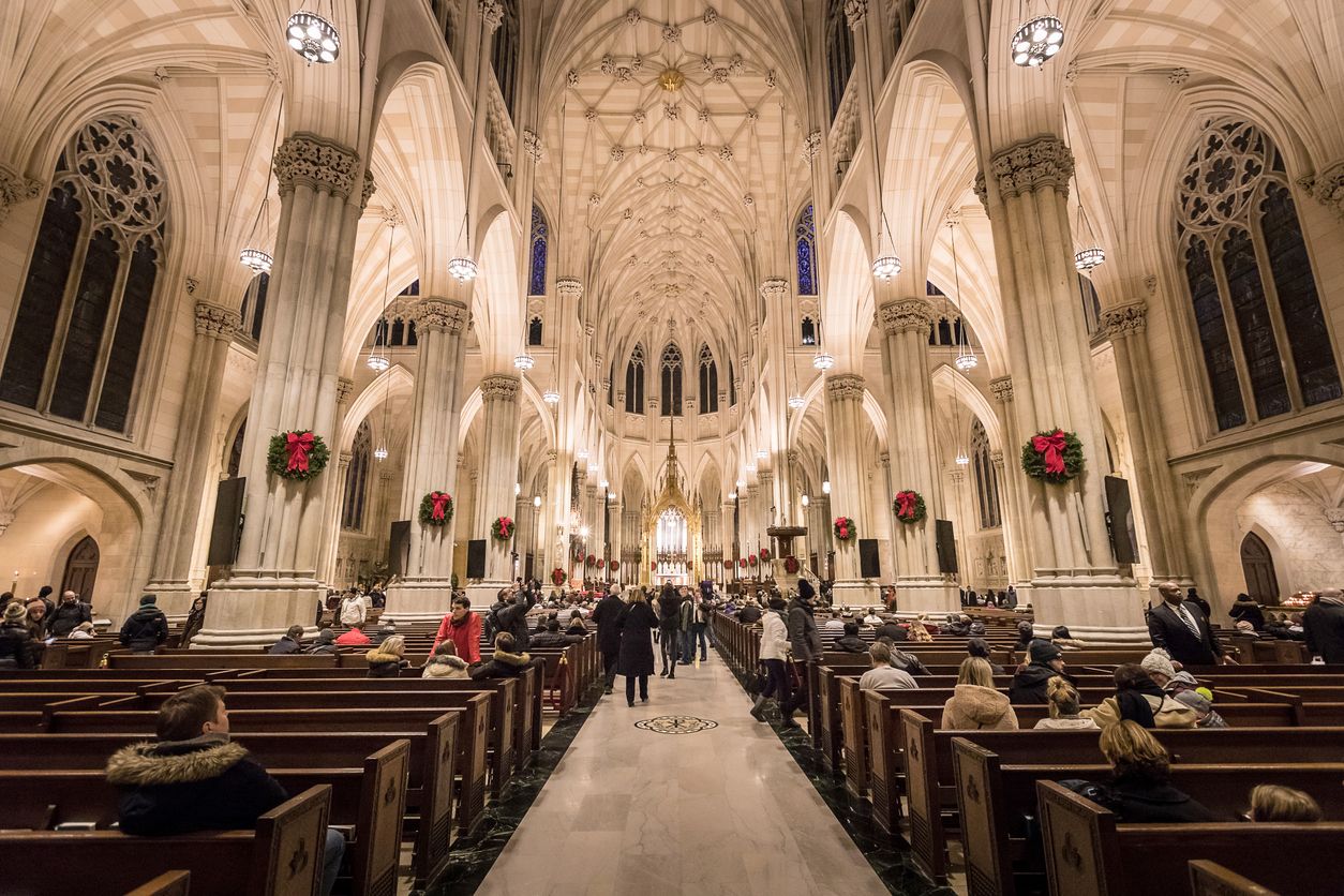 Ein italienischer Bischof hat die Weihnachtsmesse verpasst.