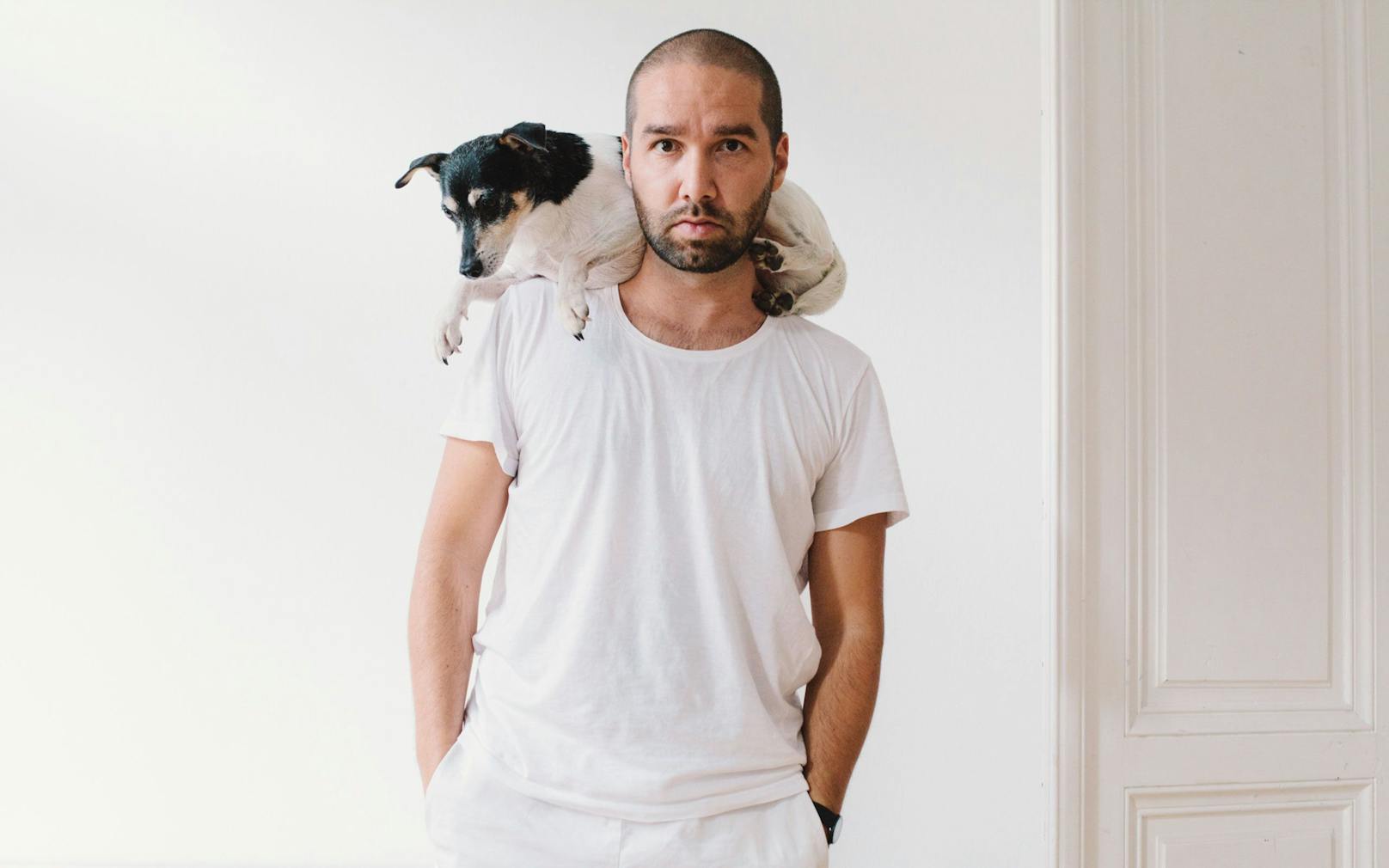 Der Wiener Fotograf Daniel Gebhart de Koekkoek setzt Hunde gerne vor der Kamera in Szene.