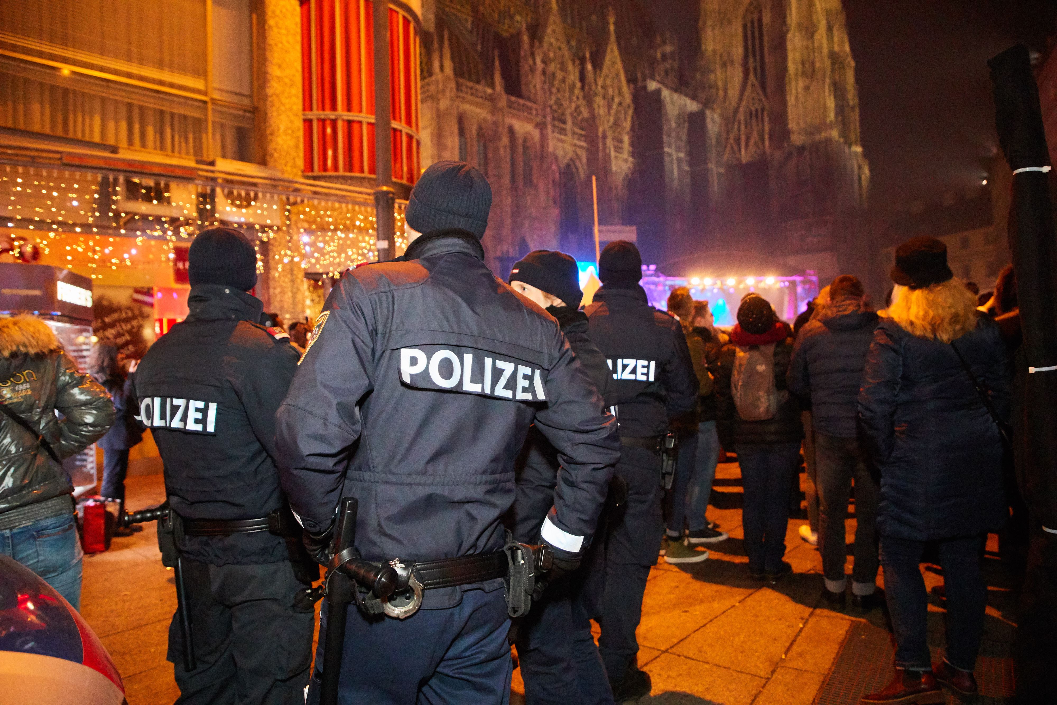 Die Polizei ist zum Jahreswechsel verstärkt im Einsatz.