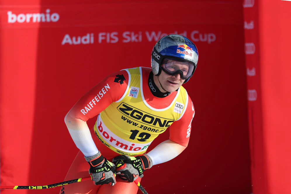 Marco Odermatt fuhr am Abfahrts-Stockerl vorbei, beschwerte sich über die Piste. 