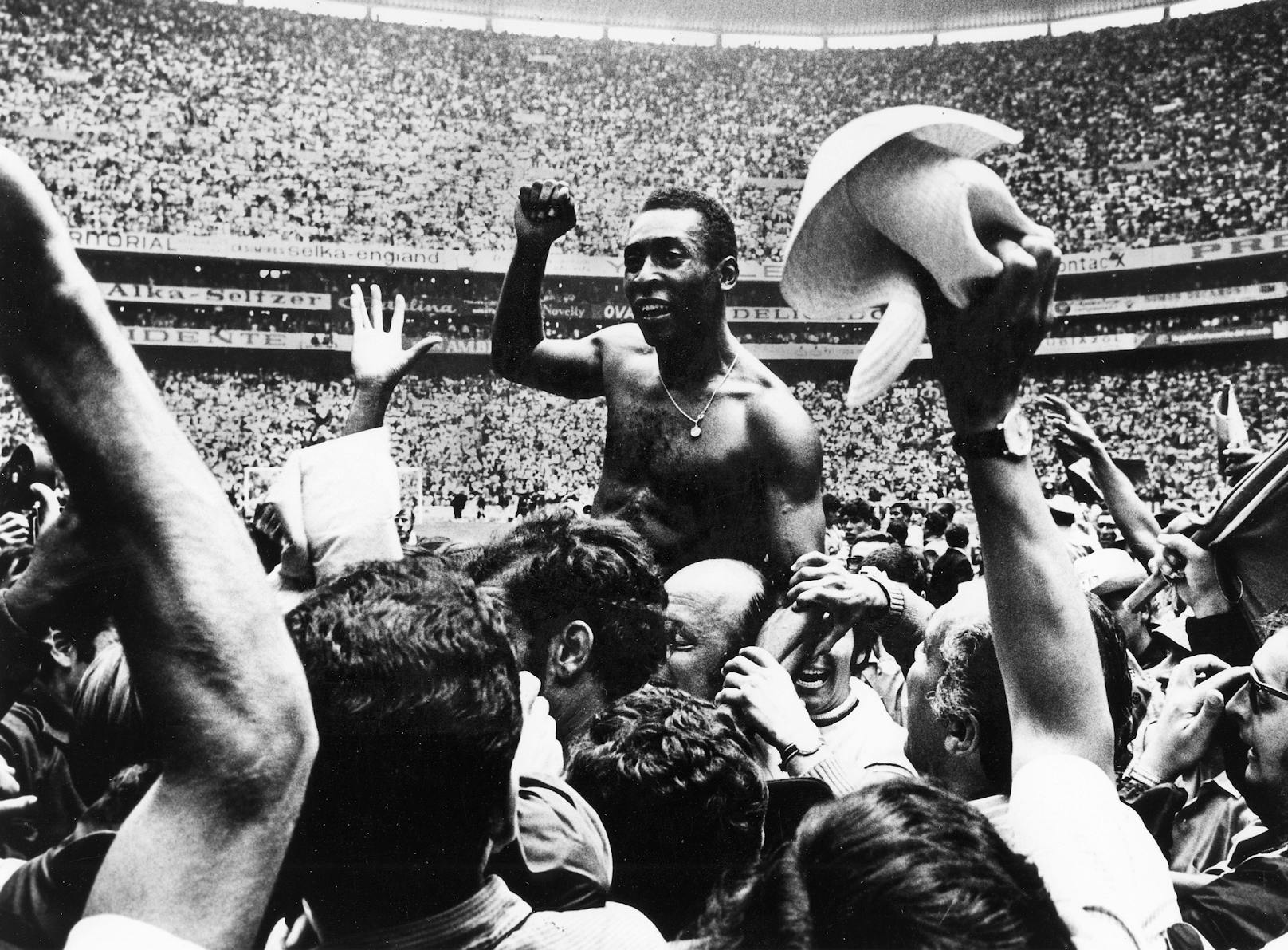 1970 bei der WM in Mexiko holte Pele seinen dritten Titel bei einer Weltmeisterschaft - historisch!