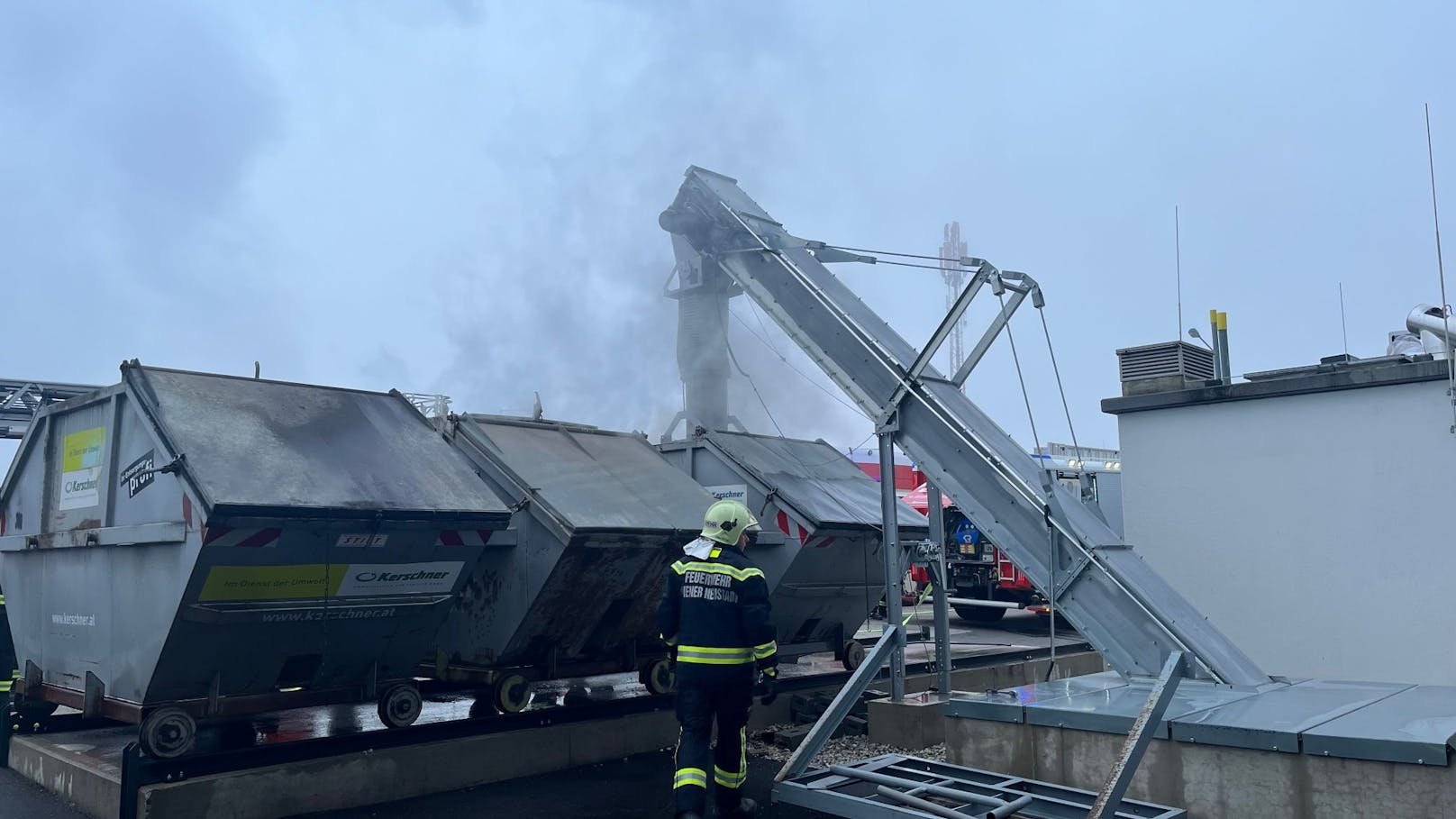 Ein defektes Förderband löste einen Kleinbrand aus.