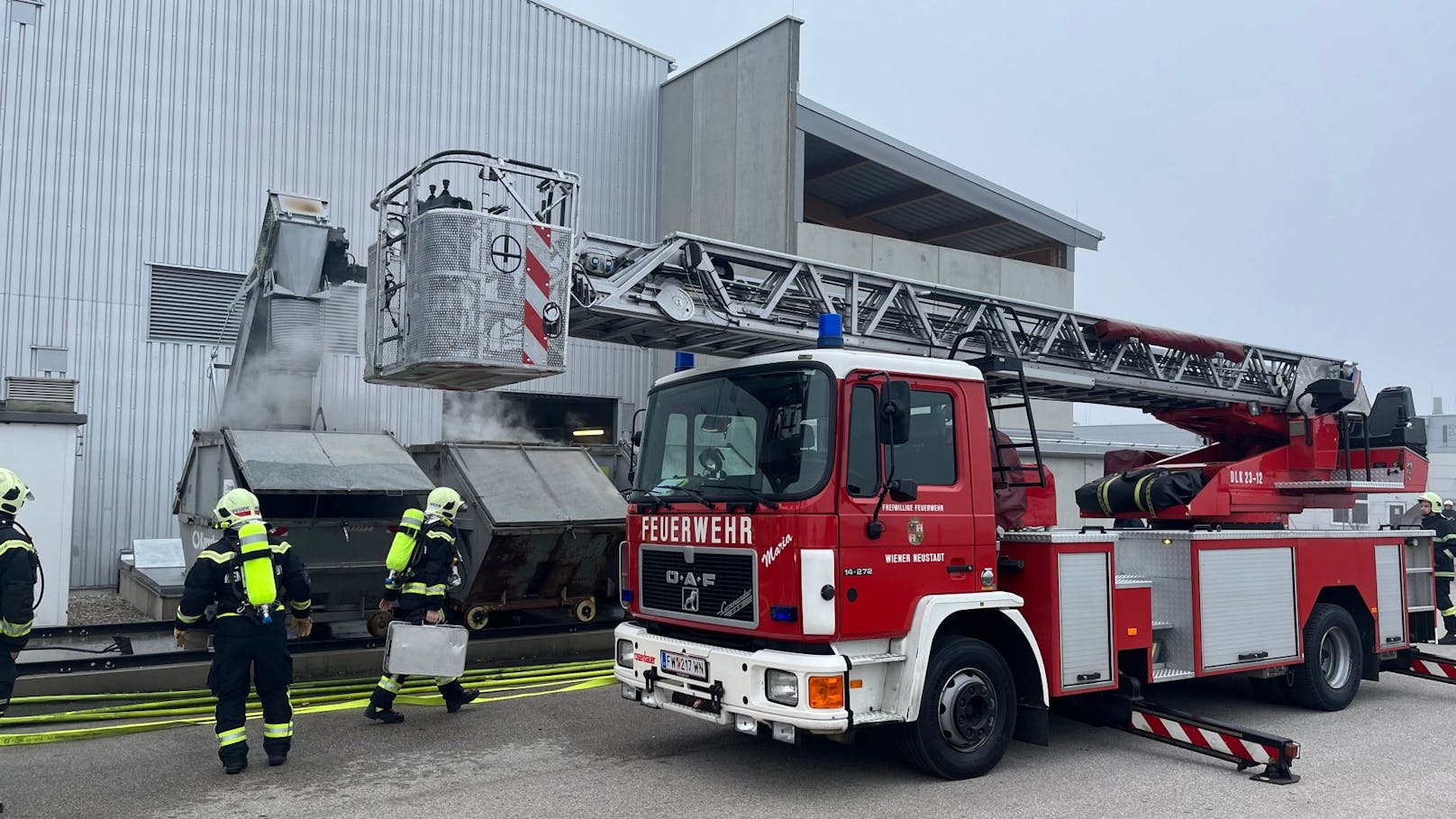 Ein defektes Förderband löste einen Kleinbrand aus.