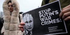 Putin straft Kriegsgegner nun "laut Gesetz" noch härter