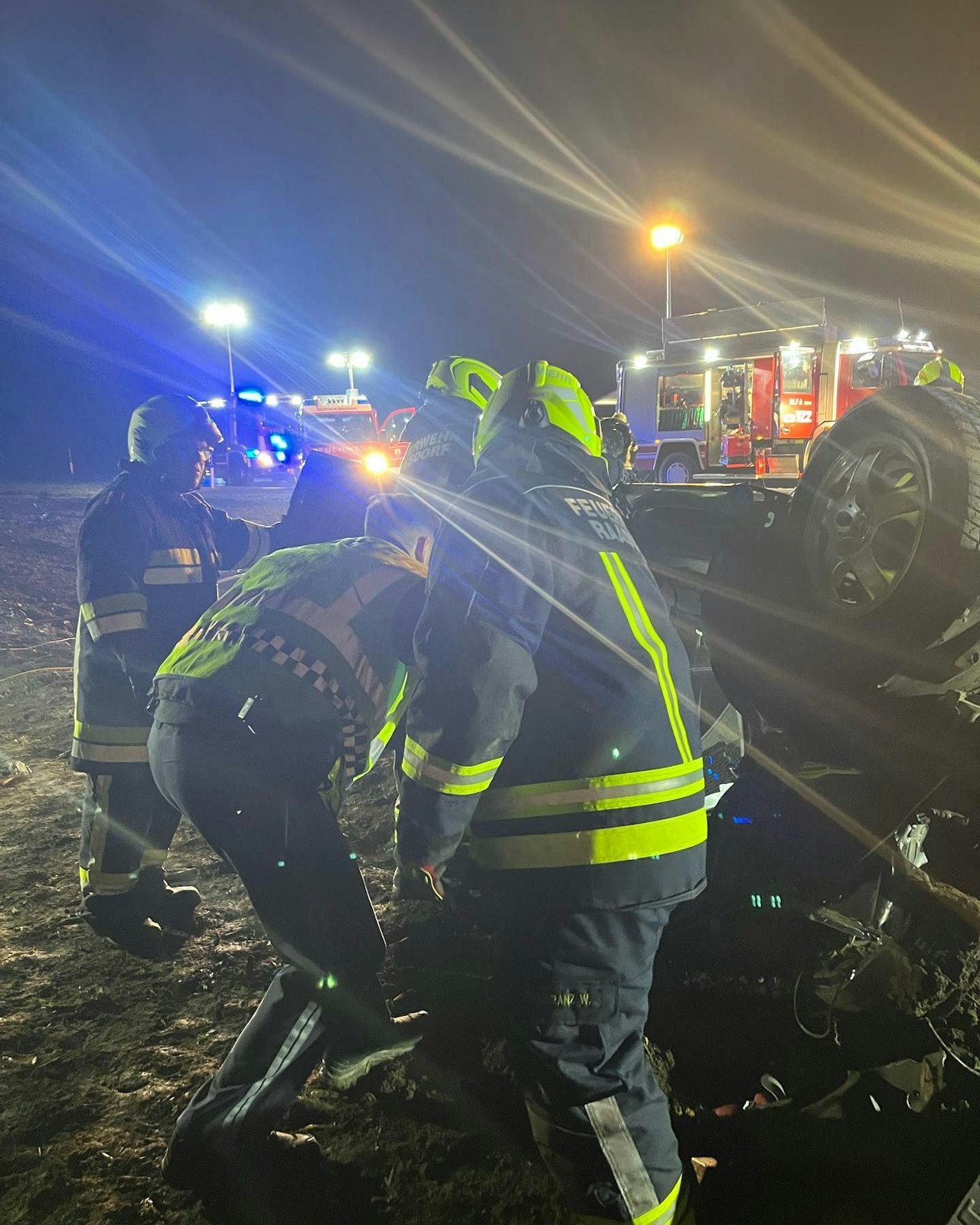 Heute.at - Mann stirbt bei Verkehrsunfall am Silvesterabend