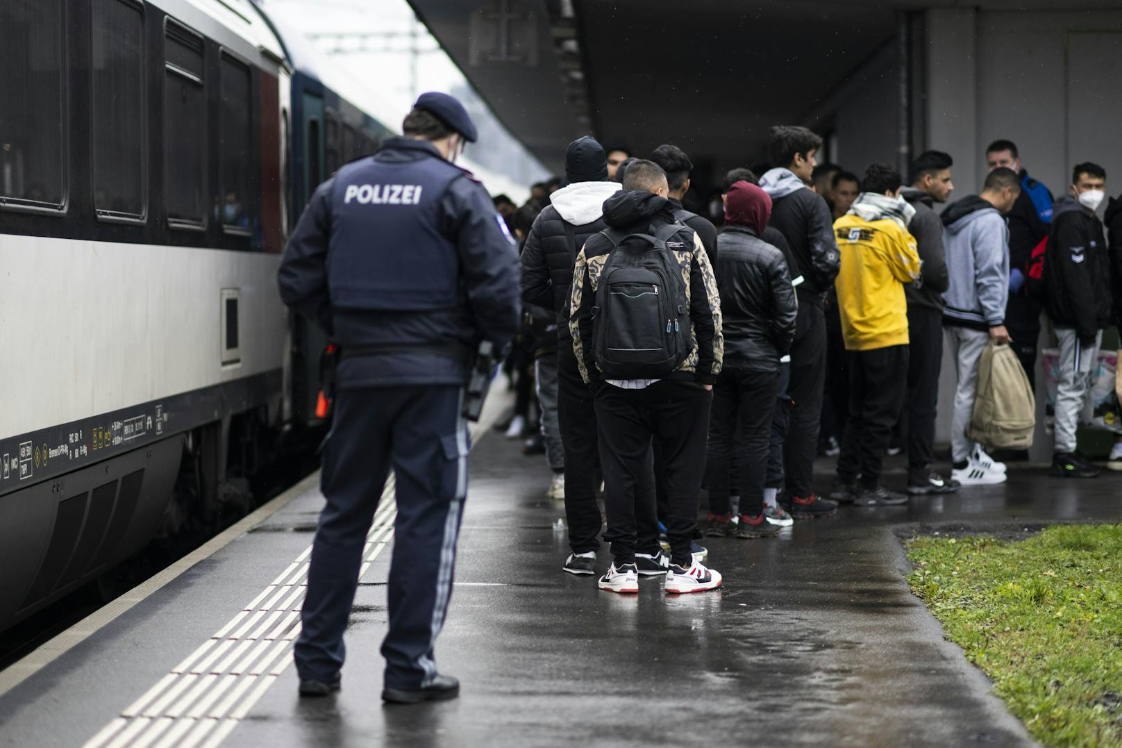 Trotz sinkender Asylzahlen gibt es in Österreich nach wie vor Probleme mit der Unterbringung.