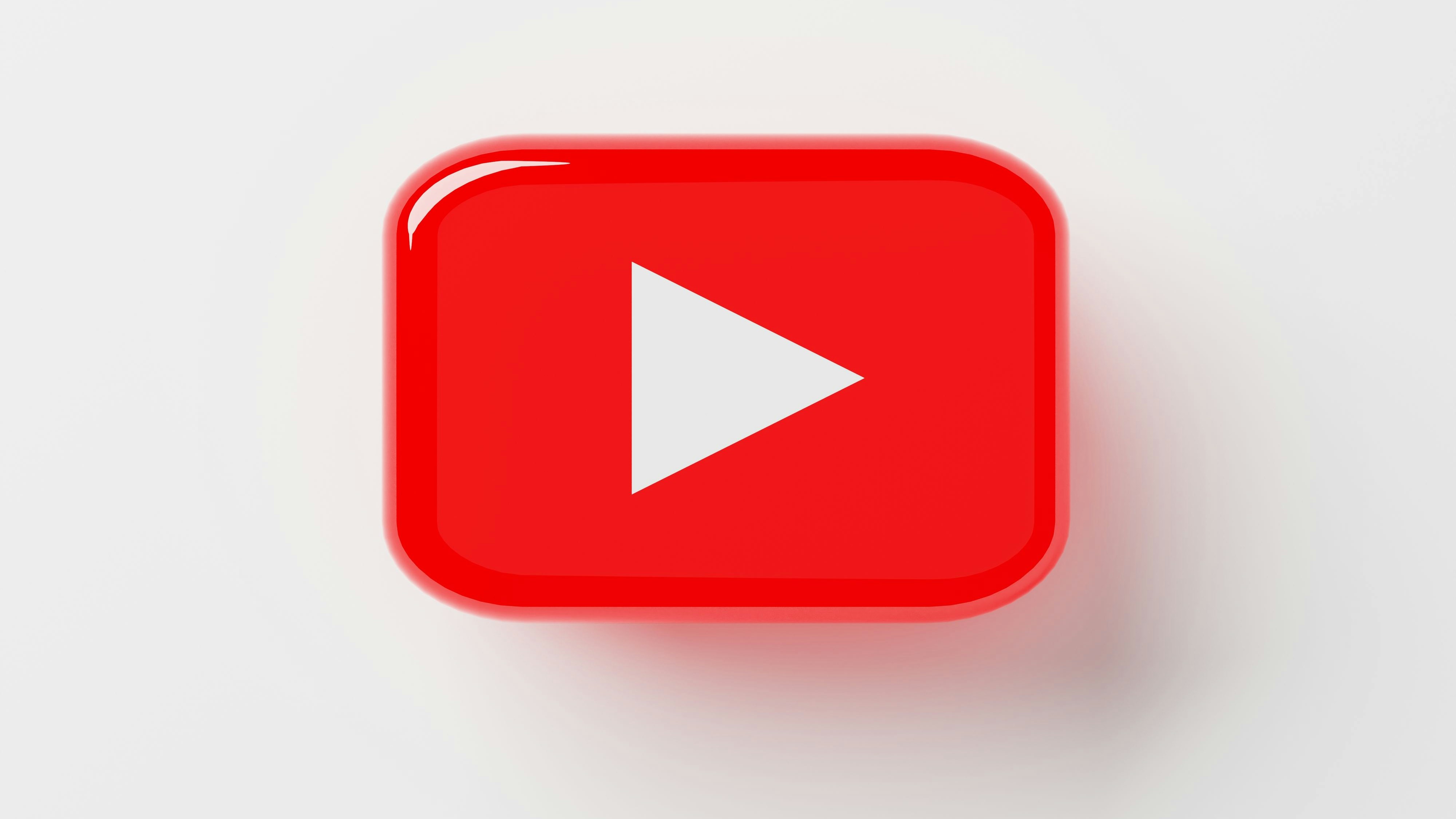 Google und YouTube forcieren Kampf gegen Fehlinformation.