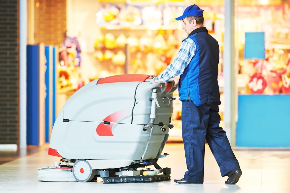 Nimm dir nicht zu viel Zeit, wenn du shoppen oder einkaufen gehst. Die blitzblanken Fliesen, die dich daran hindern raschen herumzuschauen und die vielen Aufsteller sollten dich dazu verleiten deinen Einkauf so langsam wie möglich zu erledigen. 