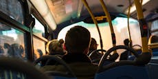 Mann (32) onaniert vor Frau in Bus – und wiederholt es