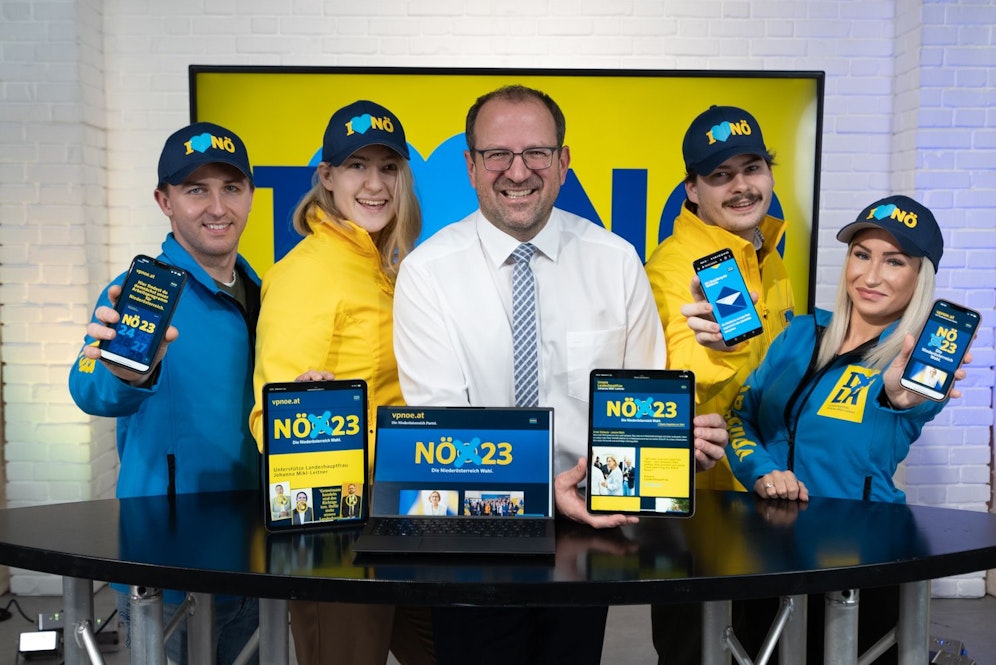 VPNÖ-Landesgeschäftsführer Bernhard Ebner präsentierte die Webseiten für die Landtagswahl.