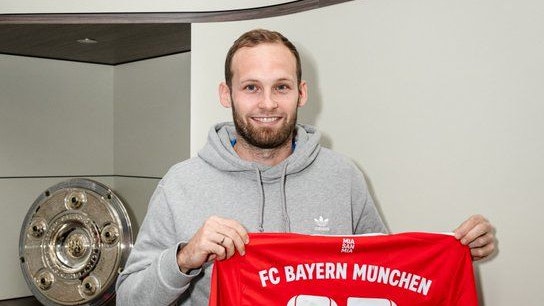 Bayerns Neuzugang Daley Blind spielt mit einem Herzschrittmacher. 