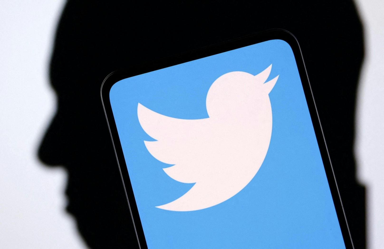 Leck bei Twitter: Unbekannte haben Daten vom Kurznachrichtendienst abgesogen. 