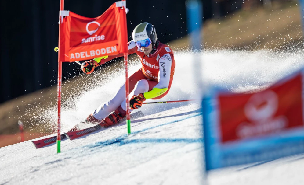 Manuel Feller im Riesentorlauf von Adelboden. 