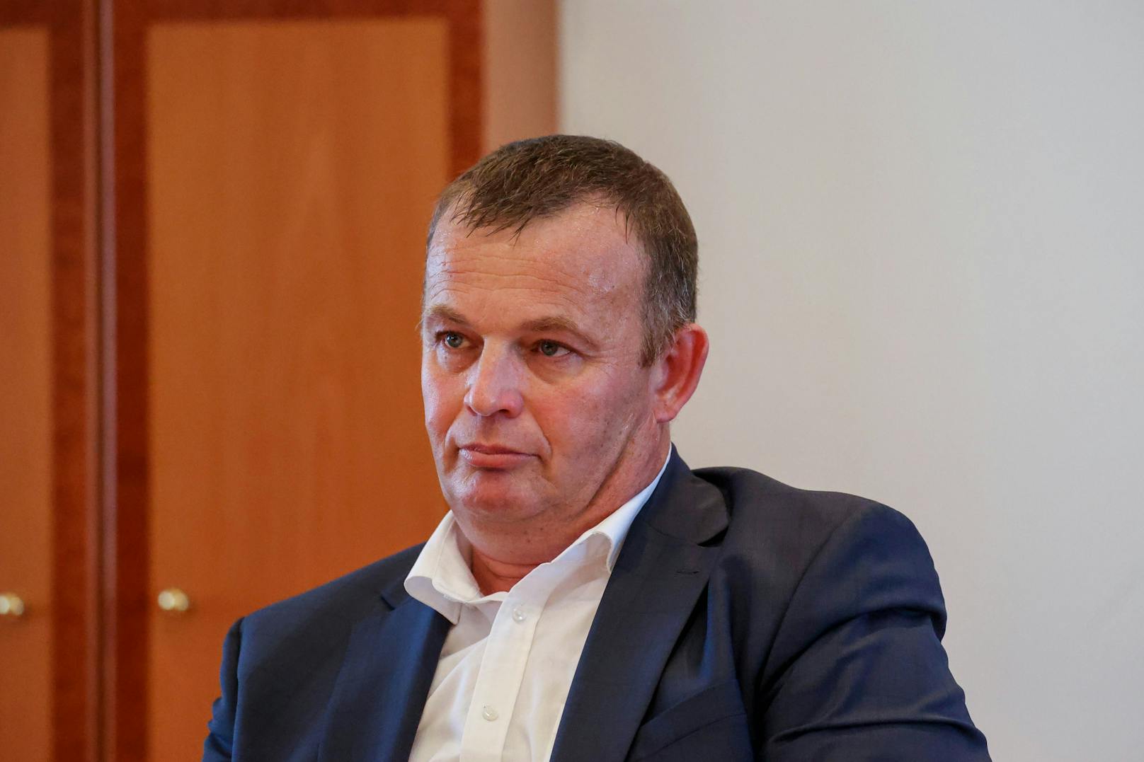 Ferdinand Aigner (ÖVP), Bürgermeister von St. Georgen im Attergau, kritisiert die Bundes-ÖVP scharf.