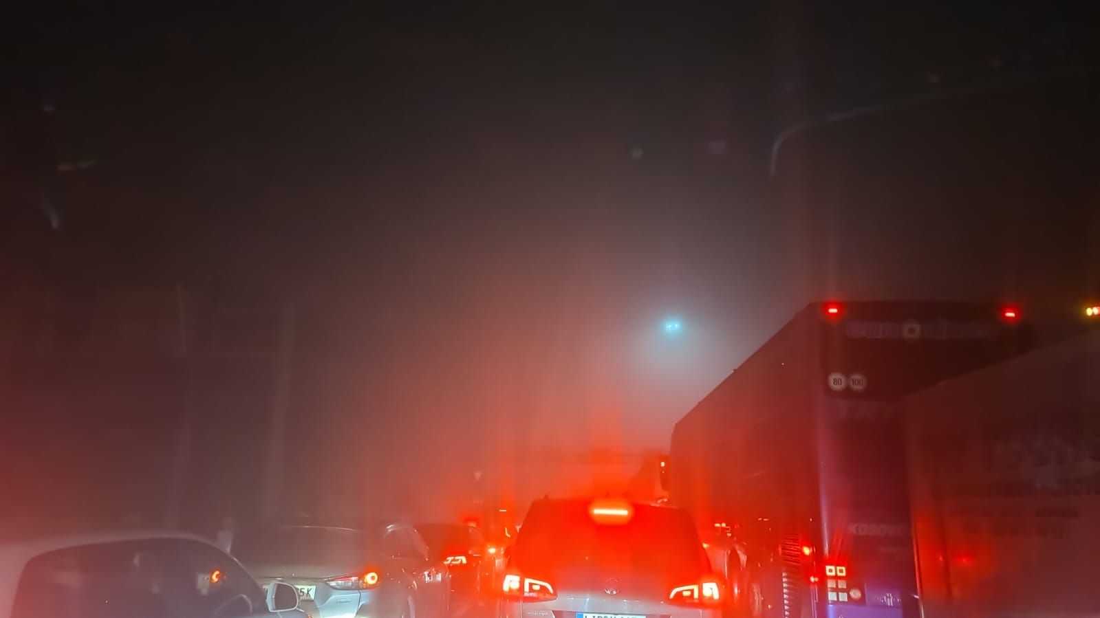 Während in Kroatien seit 1. Jänner die Grenze ohne Wartezeit übertreten werden kann, wartet man an der serbisch-ungarischen Grenze bis zu zehn Stunden – und manchmal auch mehr.