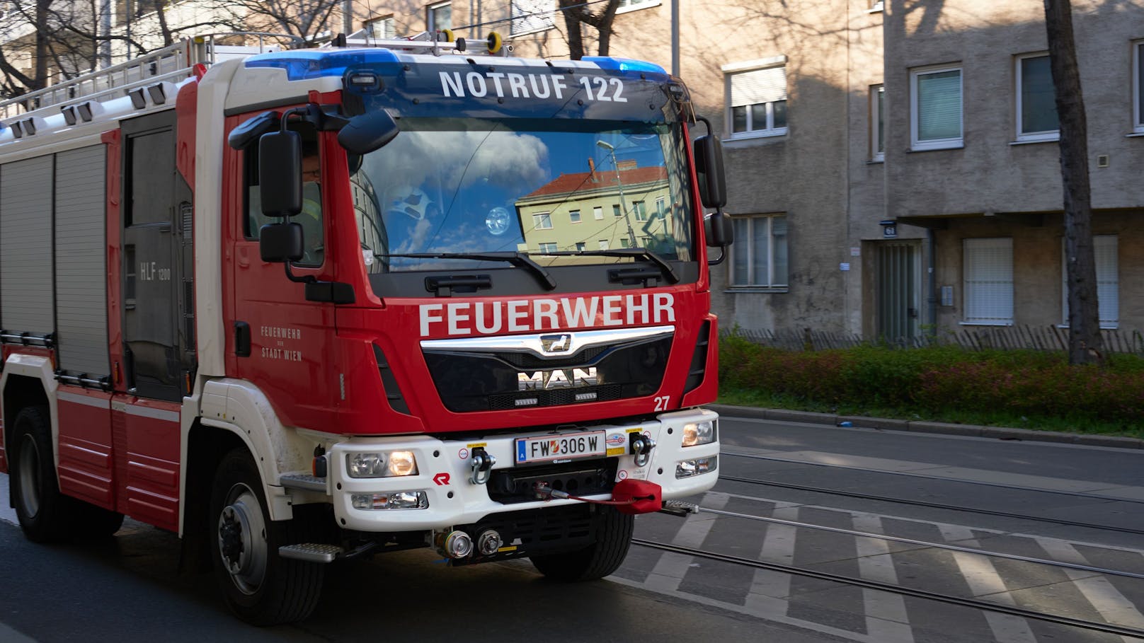 Die Berufsfeuerwehr Wien löschte den Brand in der Kirche (Symbolbild).