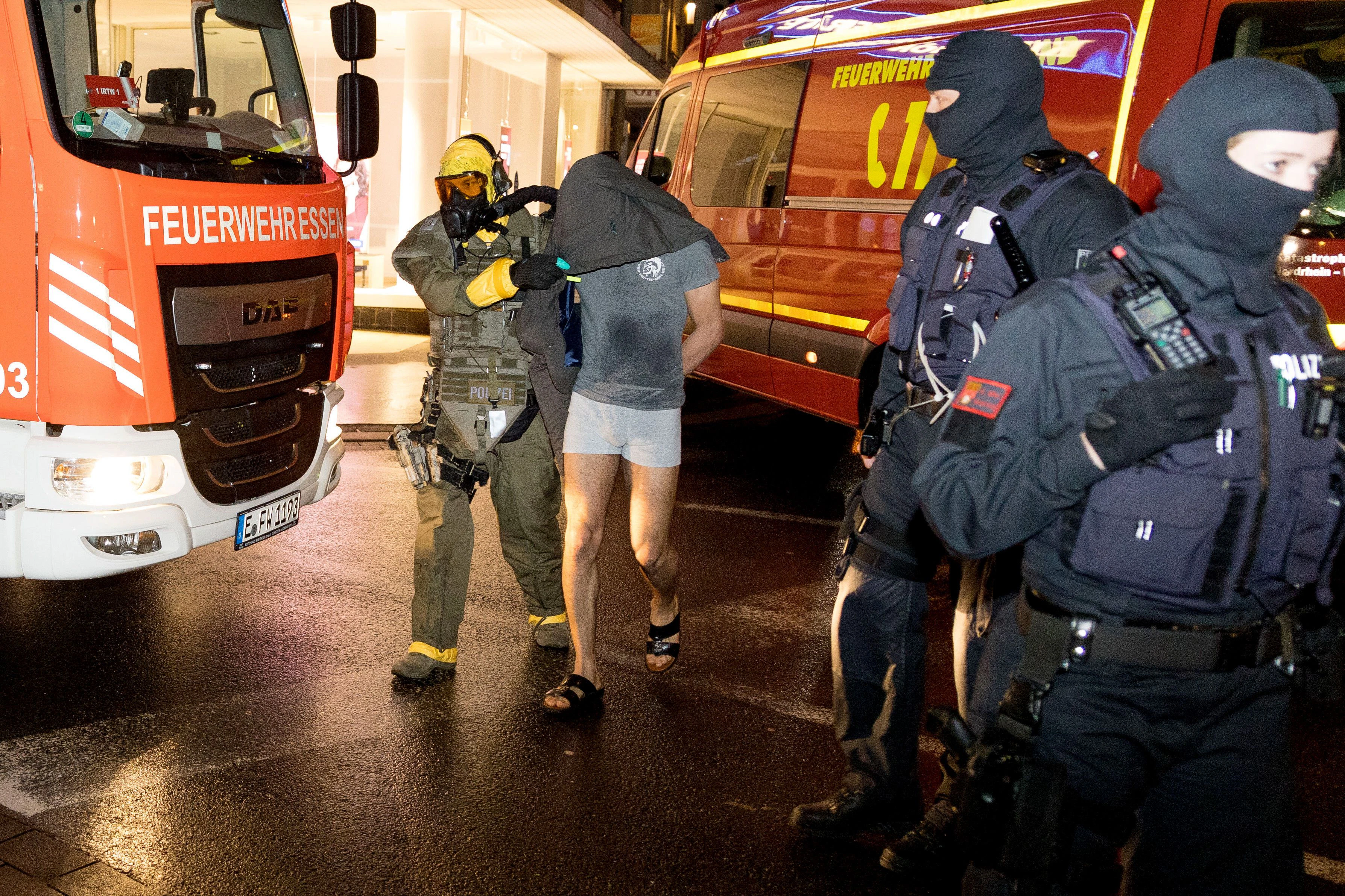 In Castrop-Rauxel (DE) wurden zwei Männer verhaftet. Der 32-jährige Hauptverdächtige soll einen Terroranschlag geplant haben. 