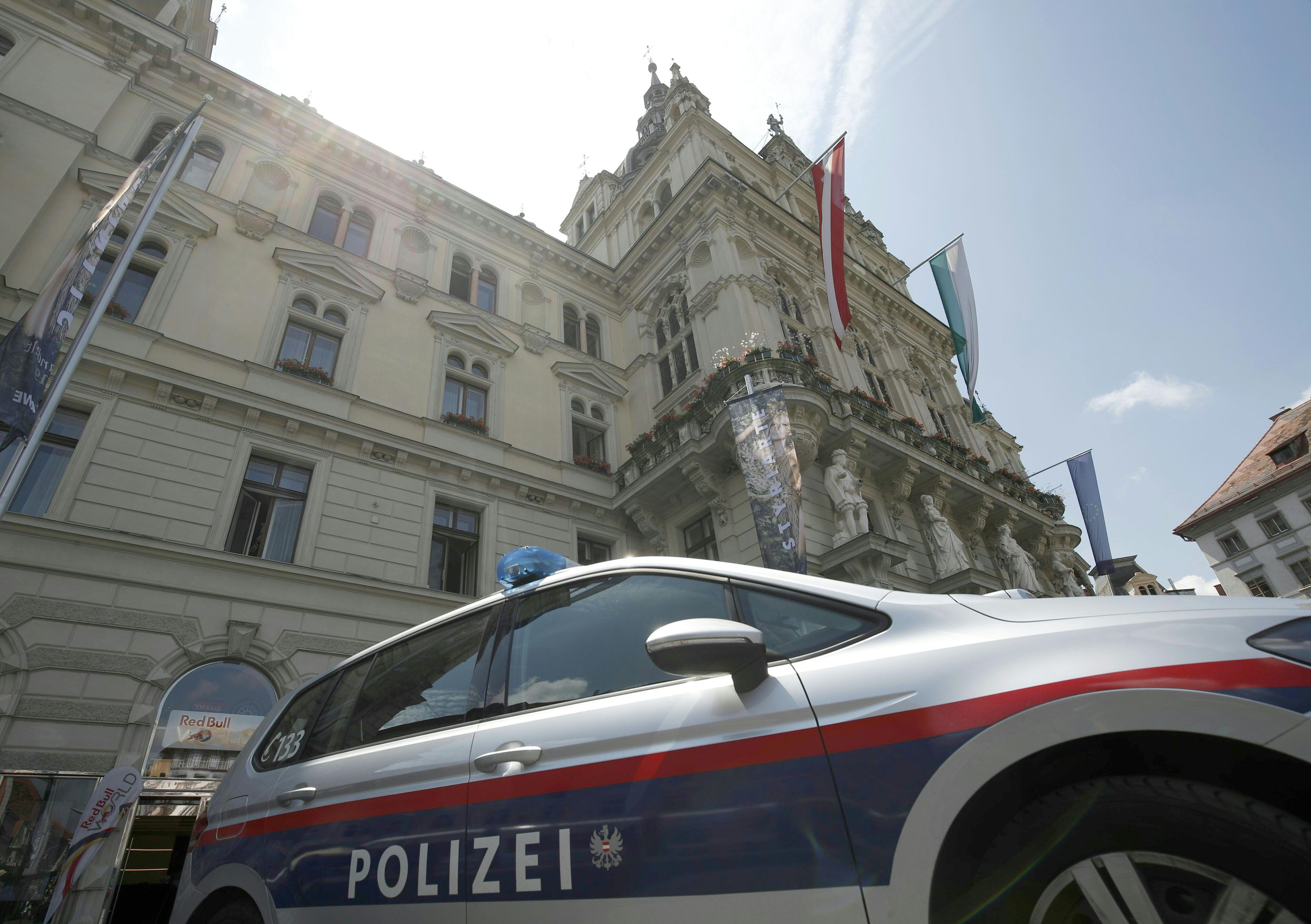 Im Finanz-Krimi um die FPÖ Graz wurde bei Hausdurchsuchungen nationalsozialistisches Datenmaterial gefunden.