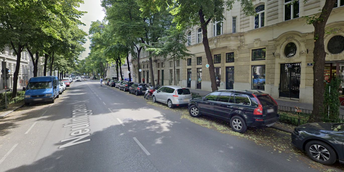 In der Neulinggasse erkannten die Beamten den Beschuldigten und konnten ihn nach kurzer Flucht unter Anwendung von Körperkraft festzunehmen.