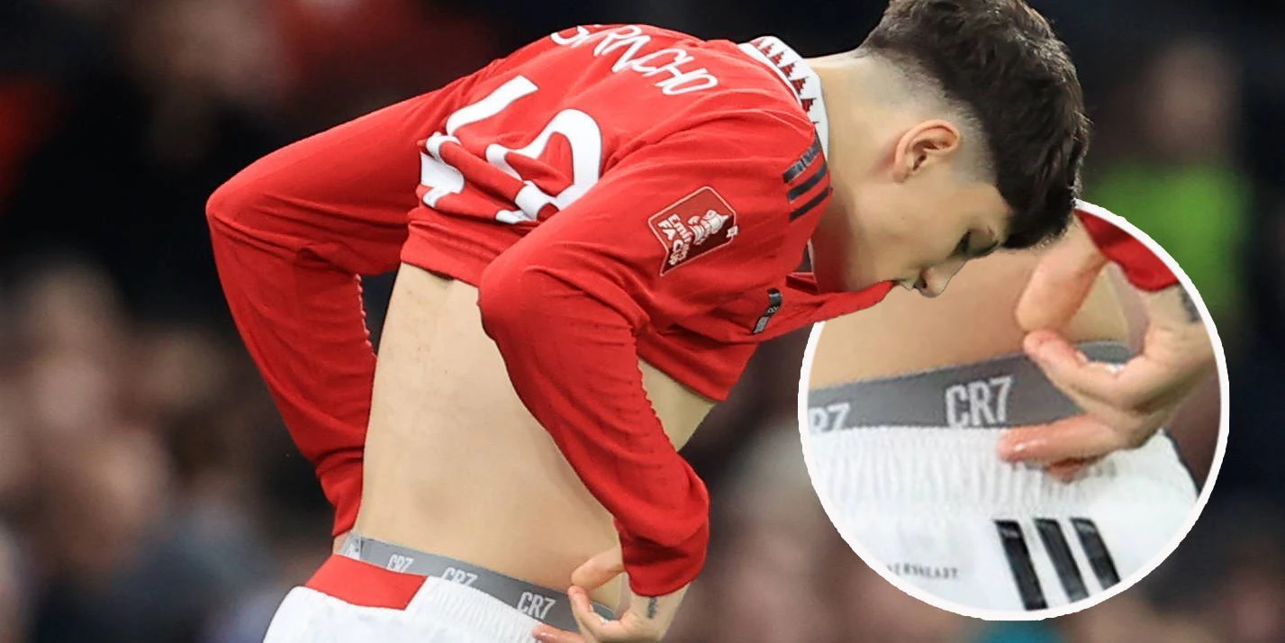 Alejandro Garnacho mit einer CR7-Unterhose