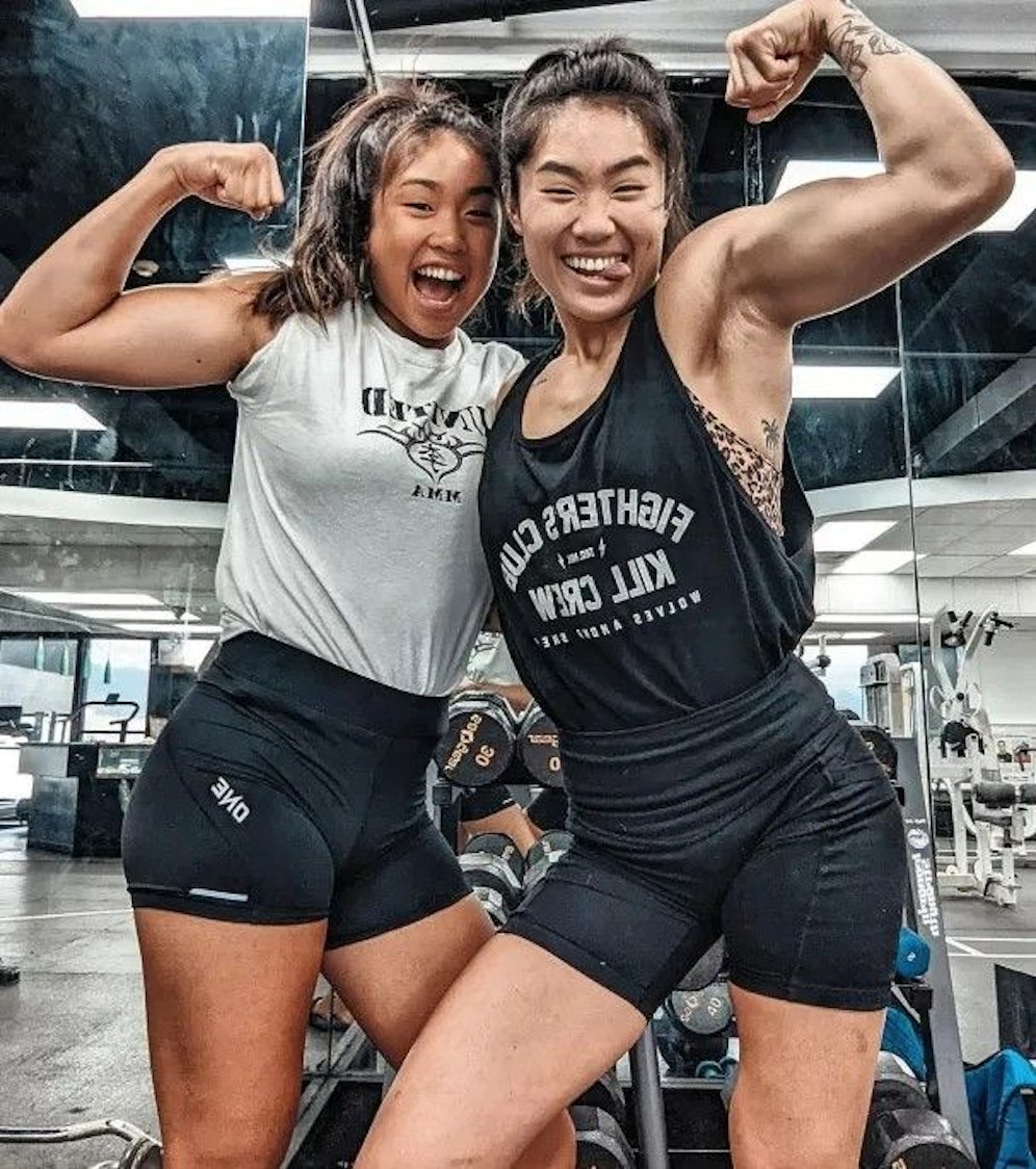 Victoria (l.) und Angela Lee.