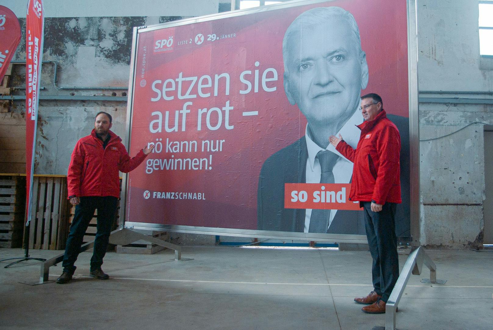 Plakatpräsentation der SPÖ Niederösterreich mit den Landesgeschäftsführern Bgm. Wolfgang Kocevar und Klaus Seltenheim 