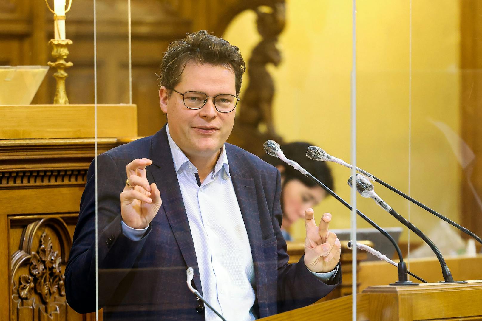 Stadtrat für Klima, Umwelt, Demokratie und Personal, Jürgen Czernohorszky (SPÖ) im Wiener Landtag, Oktober 2022.