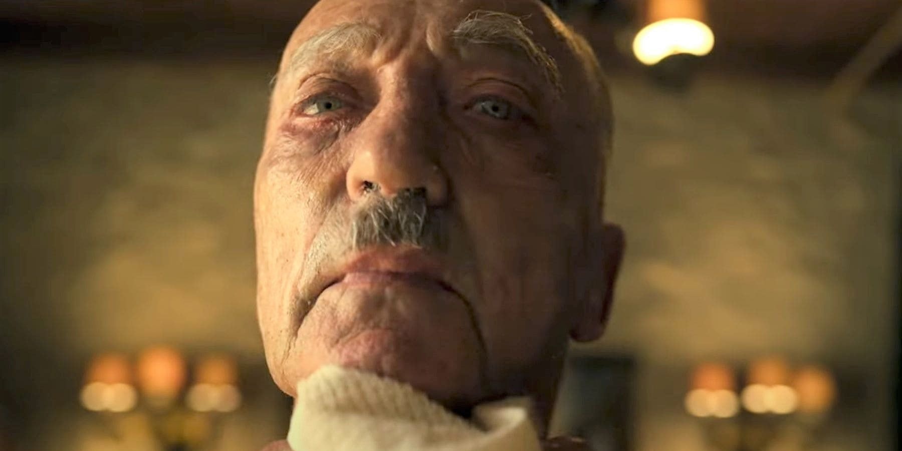 Udo Kier ist wieder einmal Adolf Hitler.