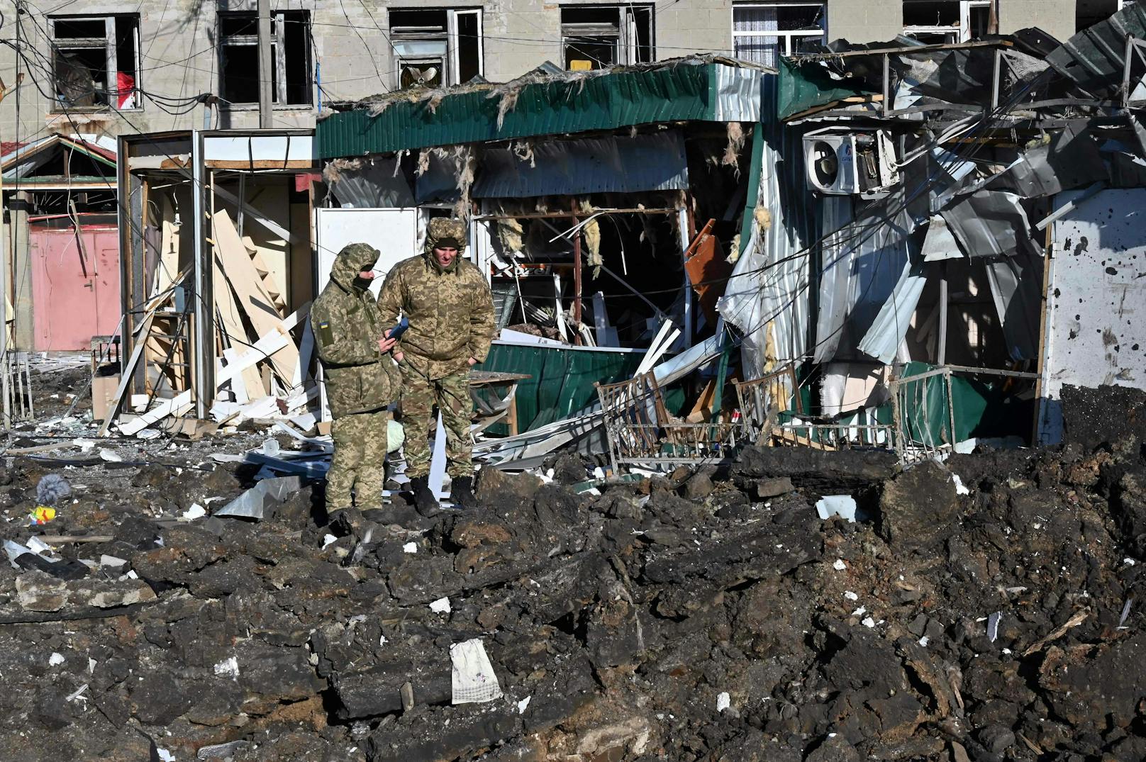 Verschlechtert hat sich die Risikolage wegen Kriegen (hier in der Ukraine), …