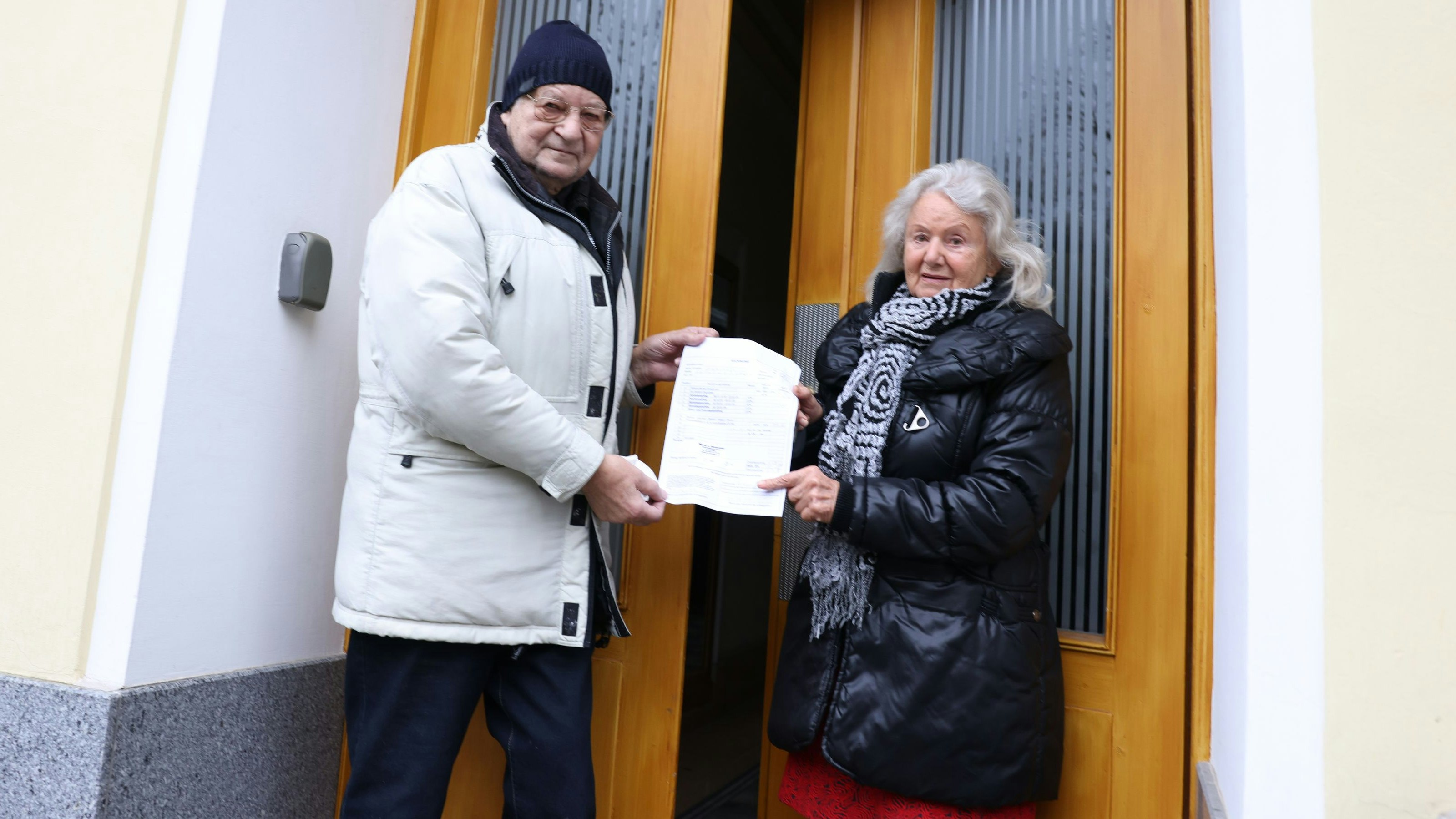 Gustav S. und Eva Maria M. zahlten 514 Euro für Schlüsseldienst