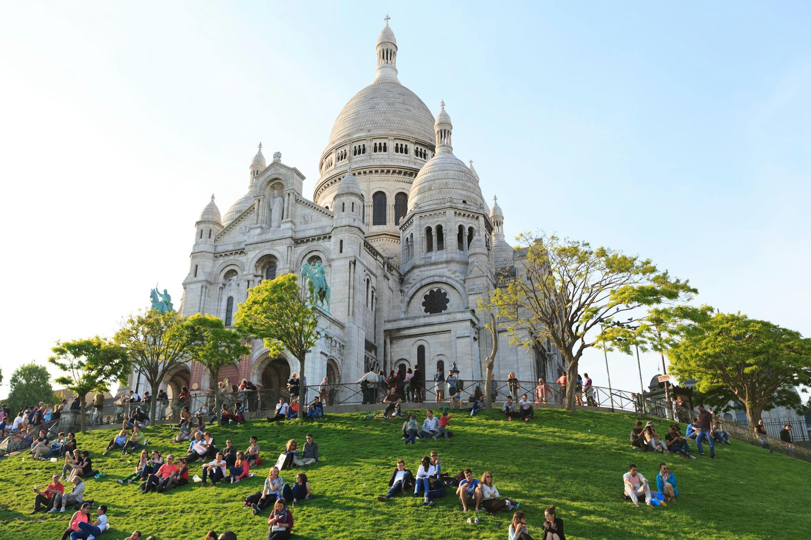 <strong>Platz 9:</strong> Die Basilique Du Sacré-Coeur in Paris folgt auf Platz neun.