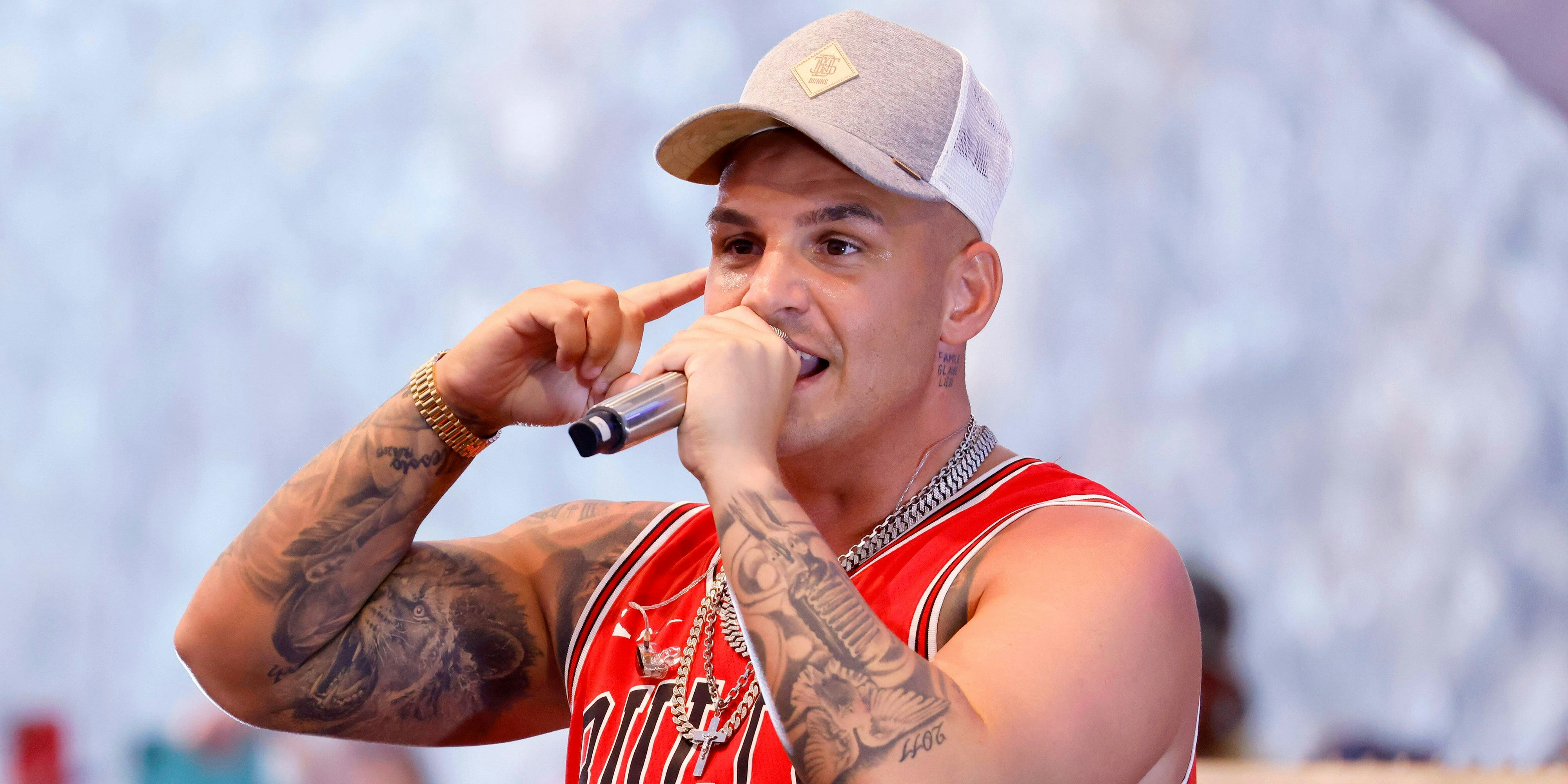 Pietro Lombardi wartet auf sein Geld.