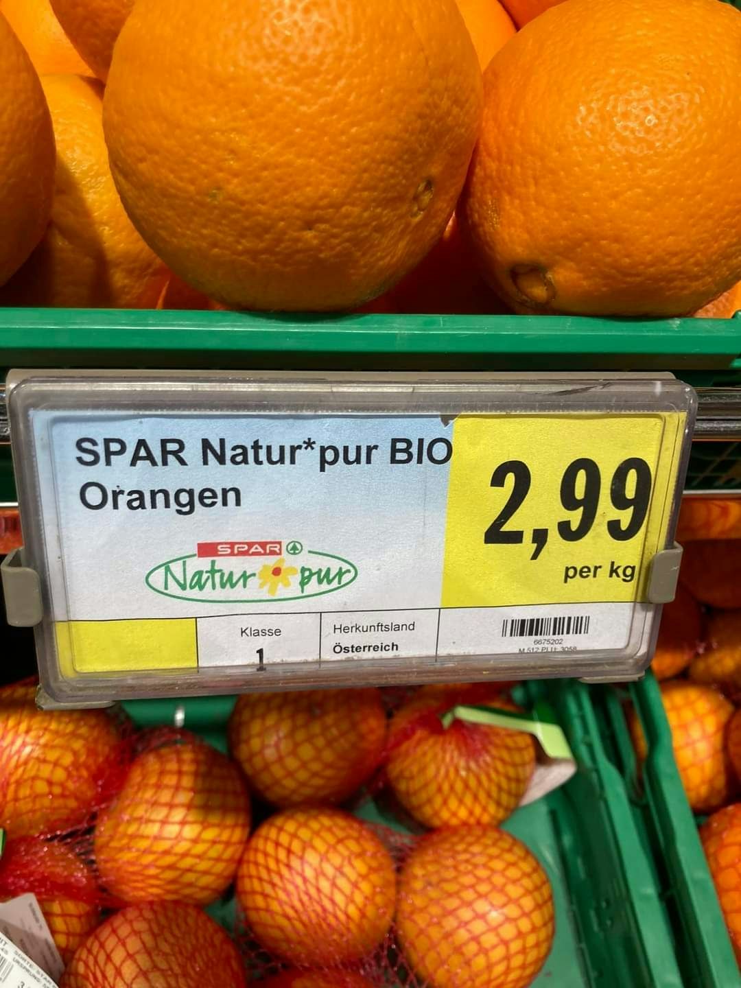 Supermarkt bietet jetzt Bio-Orangen aus Österreich an ...