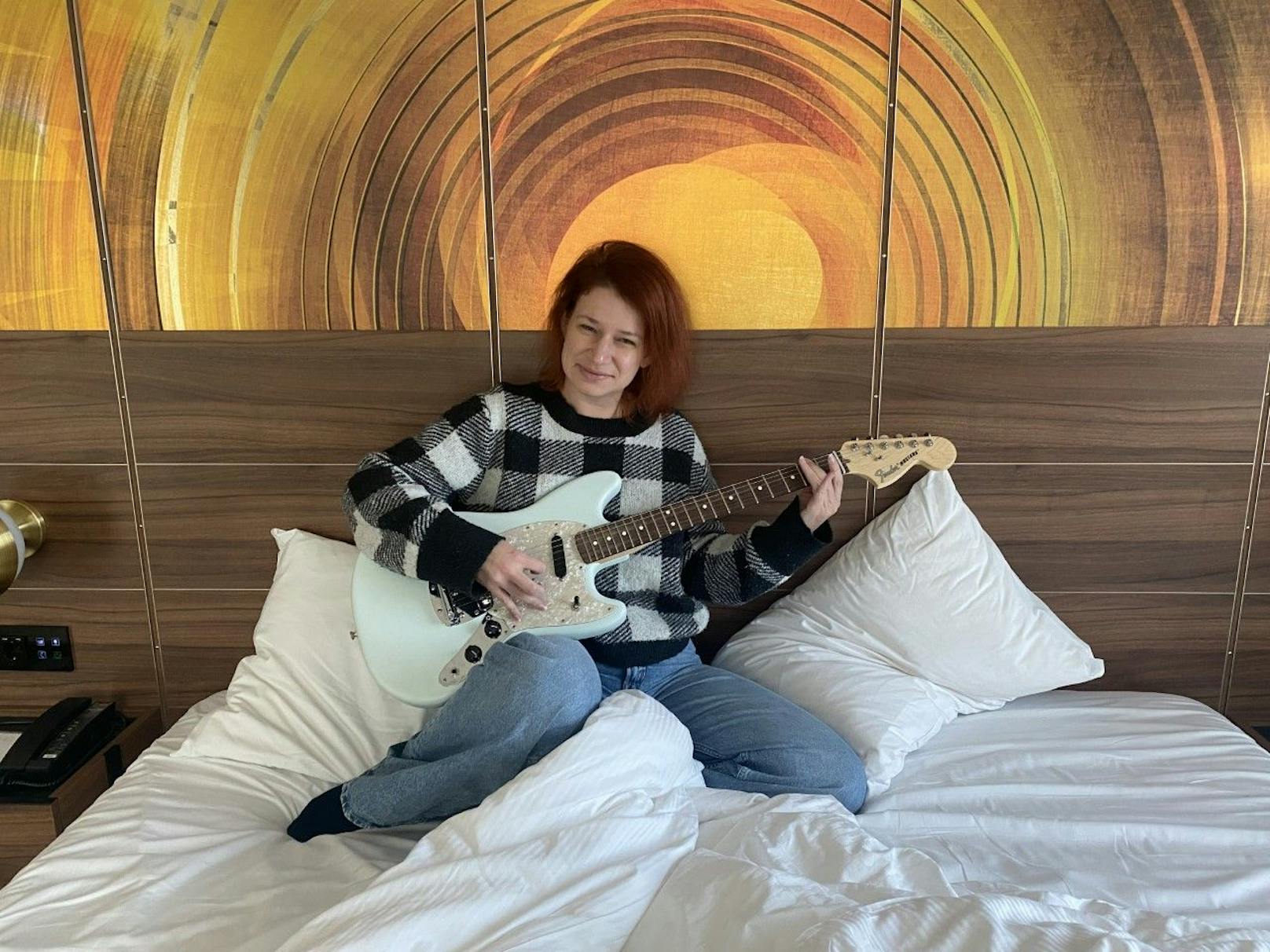 Wer in Budapest richtig abrocken will, bestellt sich einfach eine Fender-Gitarre direkt auf sein Zimmer im Hard Rock Hotel.