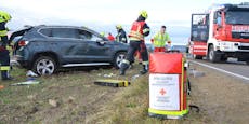 Pkw-Lenker von Feuerwehr nach Unfall aus Autos befreit