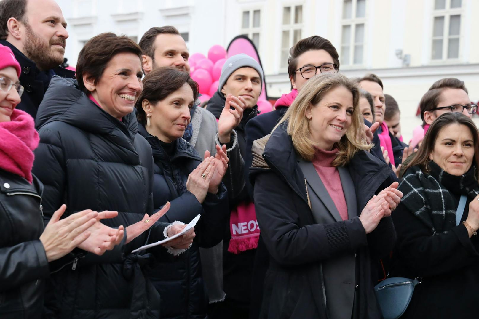 NEOS-Wahlkampfauftakt in St. Pölten